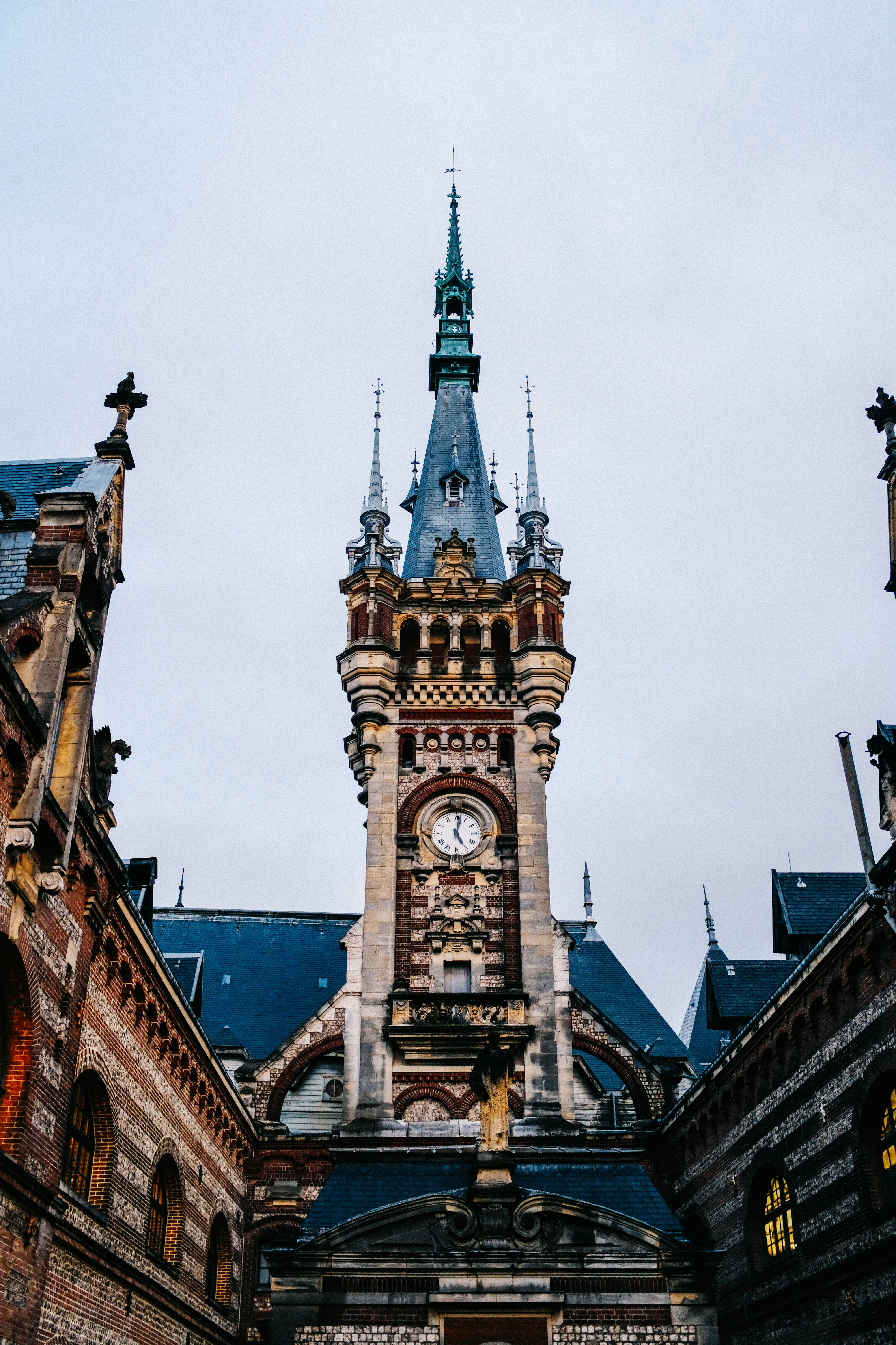 Photo by adrienolichon