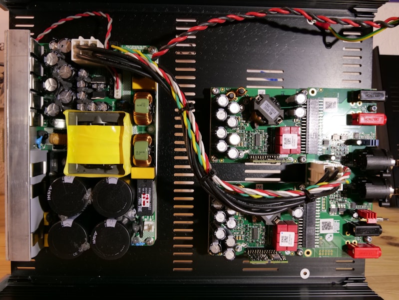 LYNK battery management system dashboard showing real-time fleet monitoring