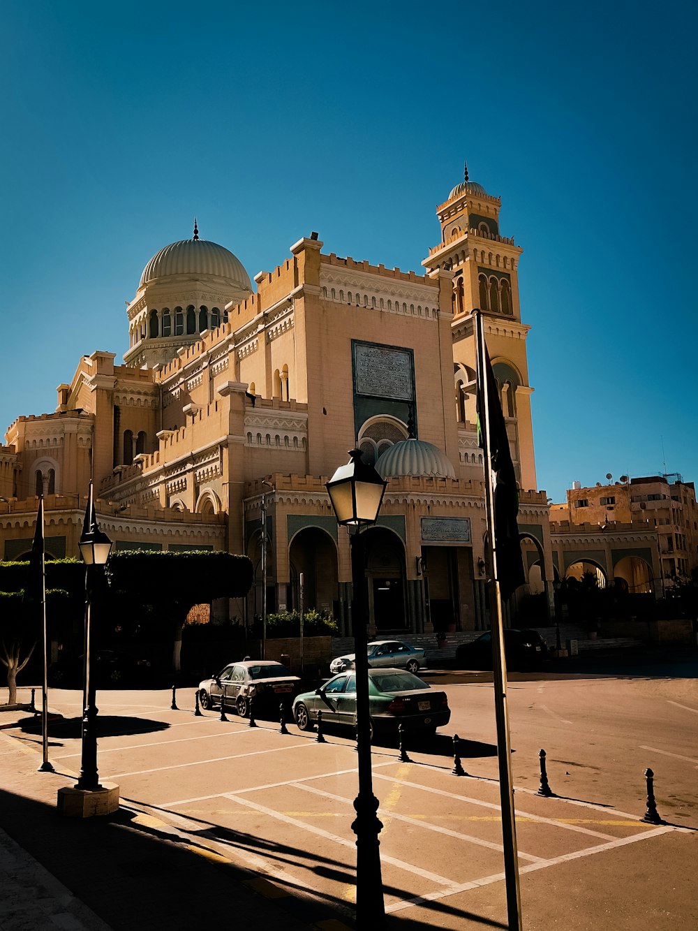 a large building with a dome on top of it