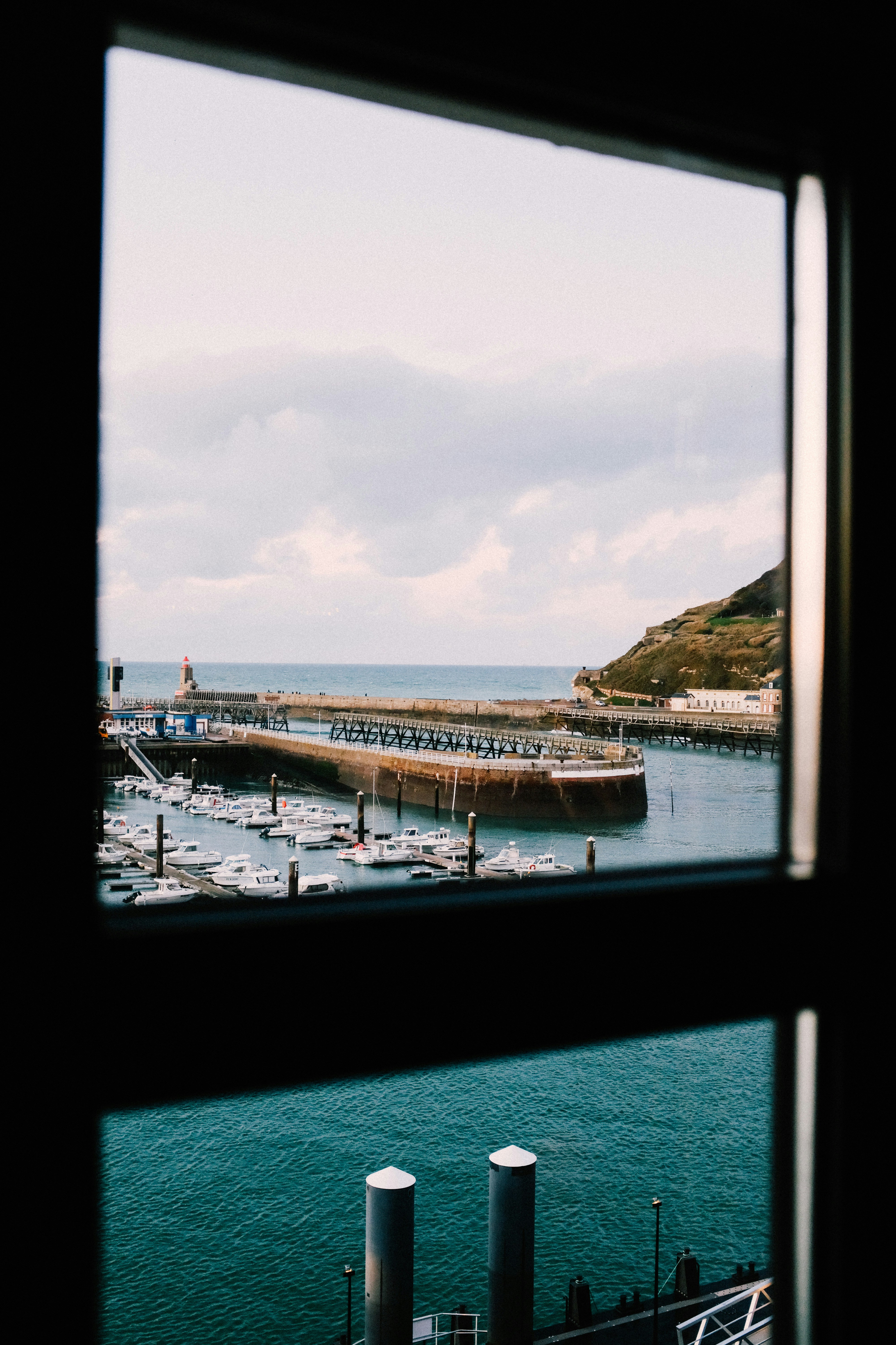 Photo by adrienolichon