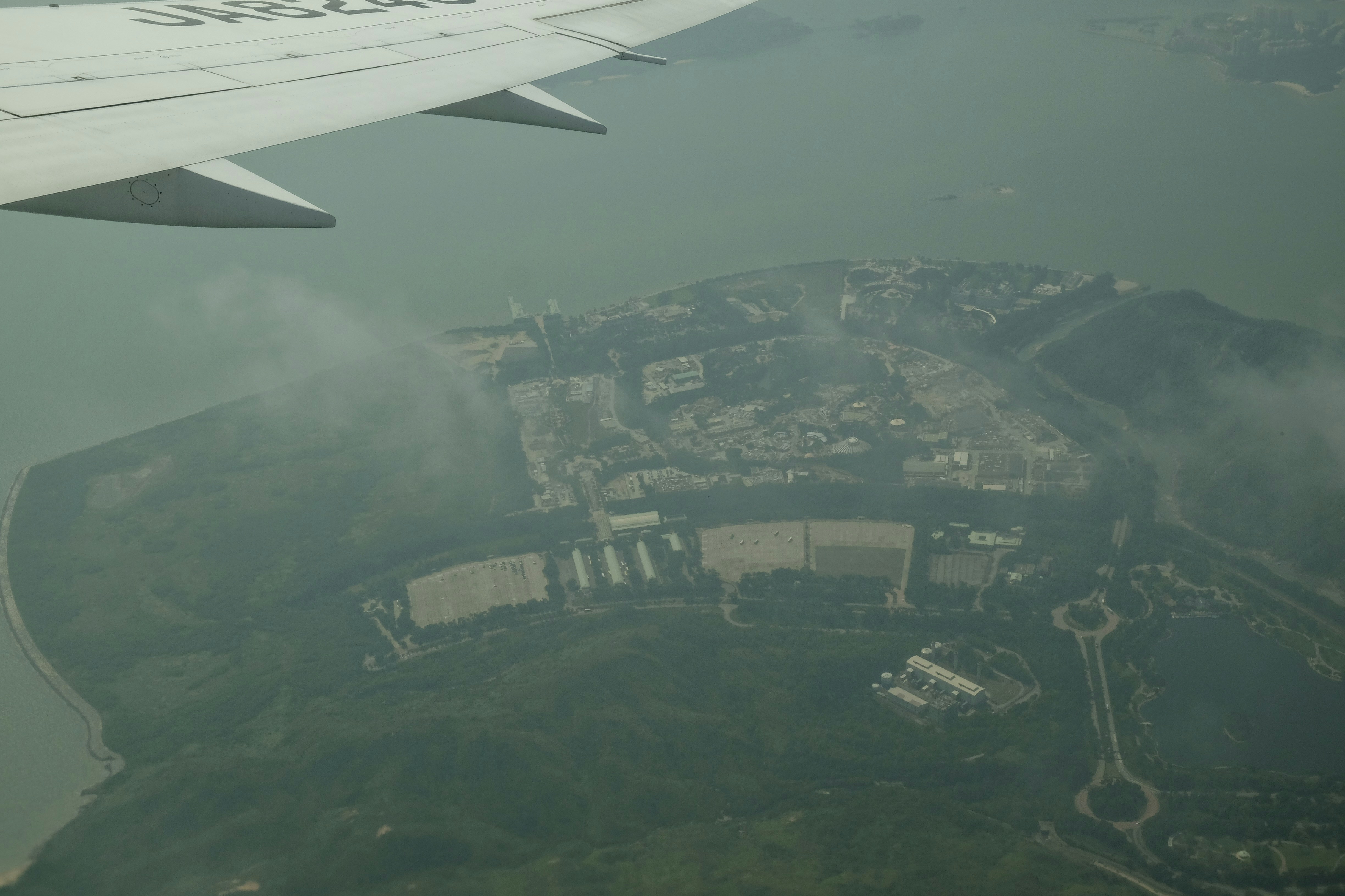 Plane Crash in Hong Kong: 2 Dead, 4 Survive