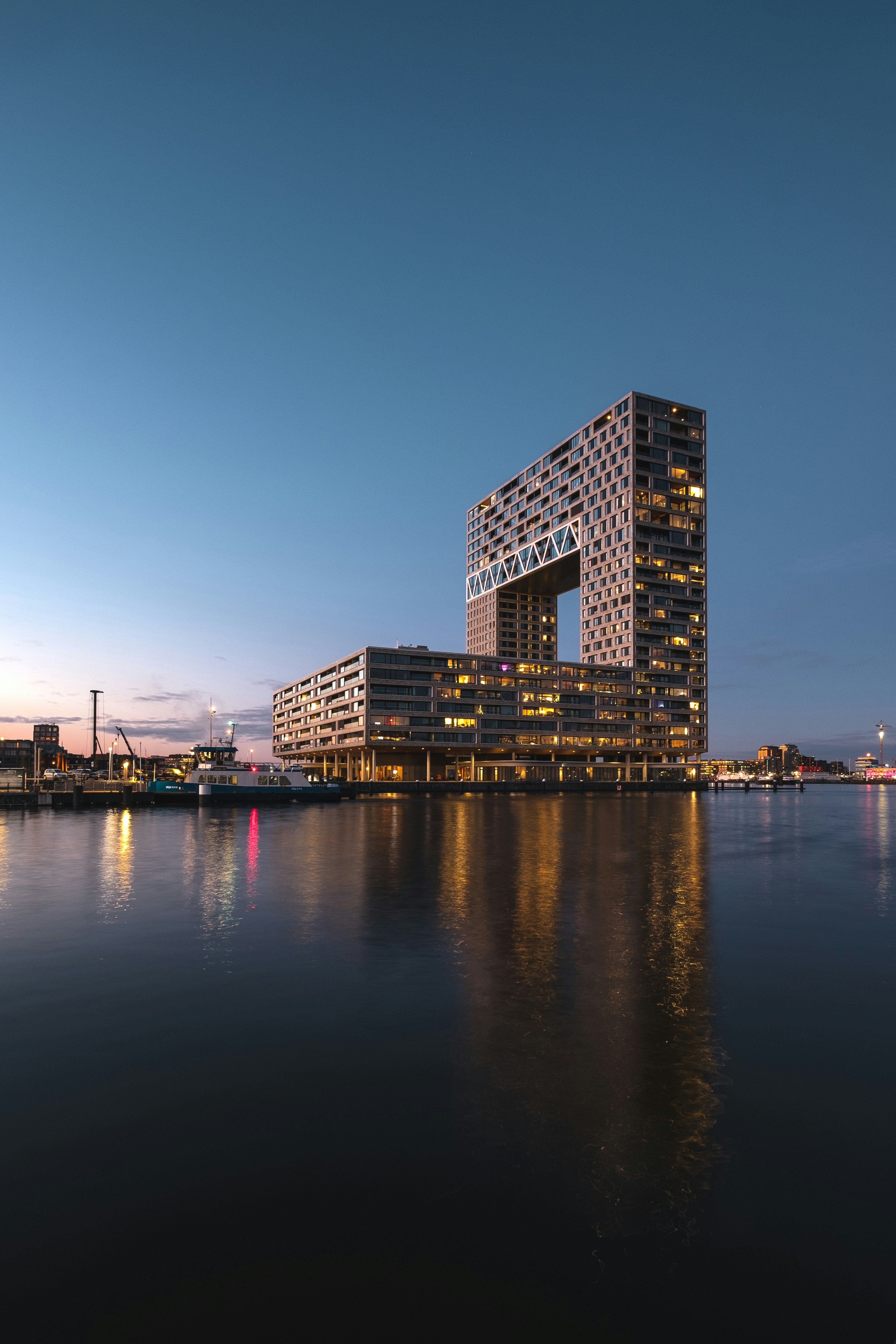 a body of water that has some buildings in it