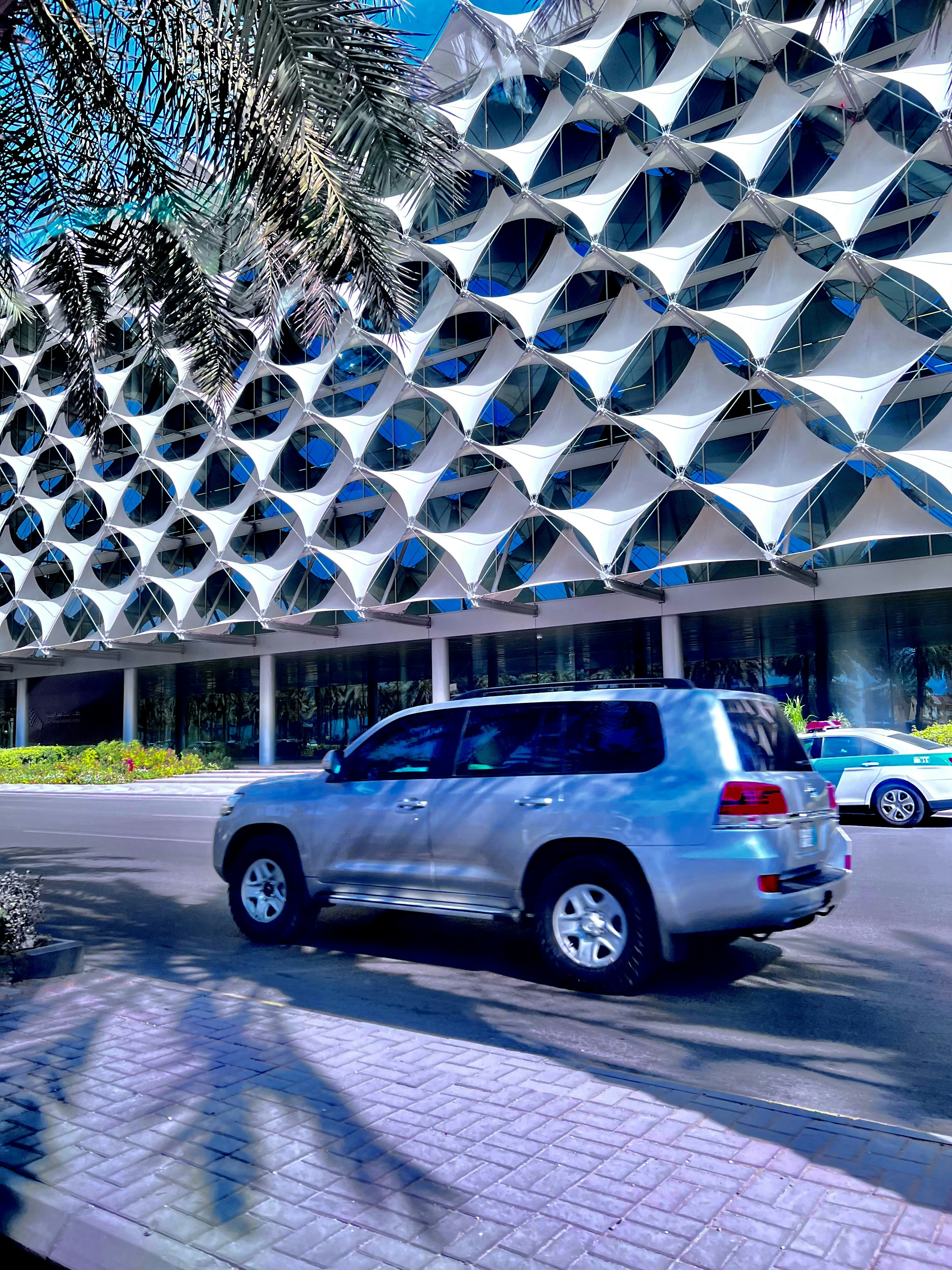 photo-1672859111915-302ee40a80d0?ixlib=rb-4.0.3