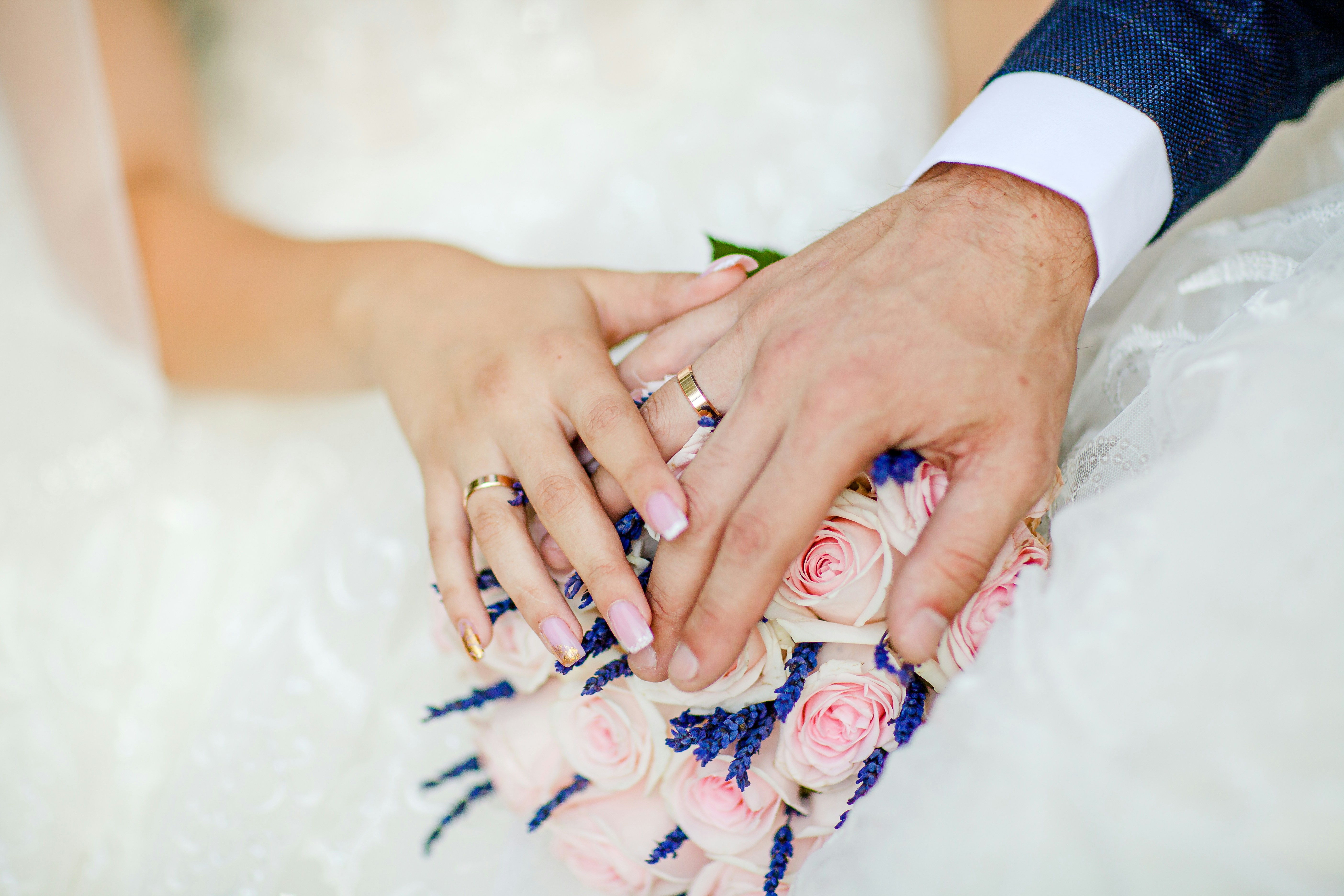 wedding details pastel, wallpaper, Wedding Day Emergency Kit: Be Prepared! 4