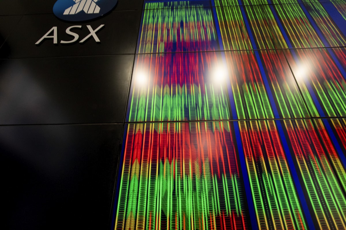 Blackstone sangra US$ 6 mil millones en rescates y Jon Gray culpa al "ruido" — pero el ruido huele a humo