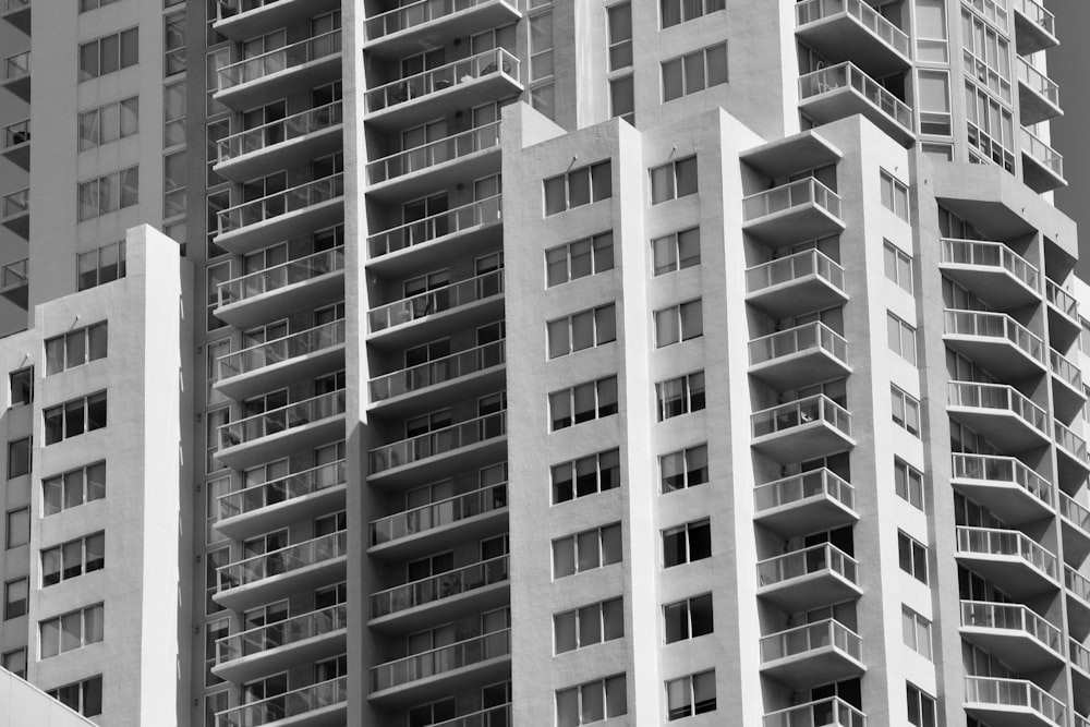 a black and white photo of a tall building