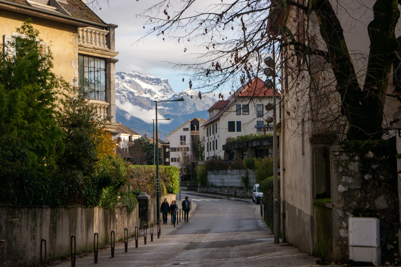 Best Walking Paths and Streets in Assisi to Explore on Foot