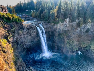 ID/WA Travel - Snoqualmie Mountain Pass Hardships & Wilderness Waterfalls