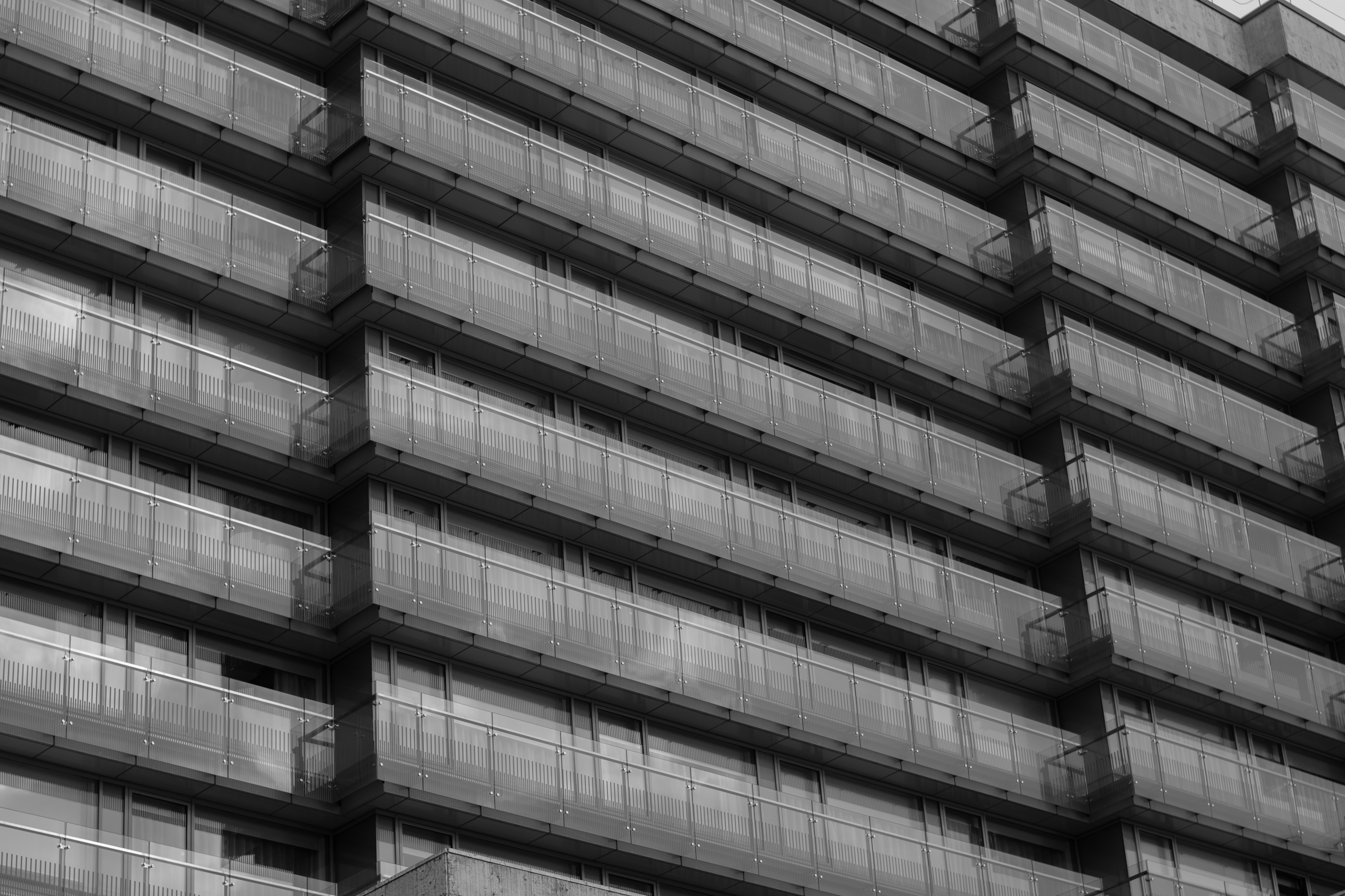 a black and white photo of a tall building