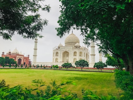 One of the best things about Taj Mahotsav is its setting. It does not look like a simple fair. It is