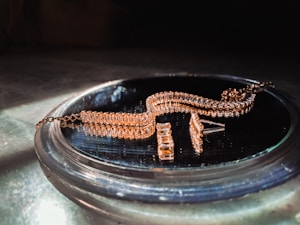 Elegant Rold Gold Ring