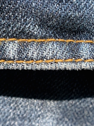 Close-up of b.on leggings highlighting the fabric texture and reinforced stitching