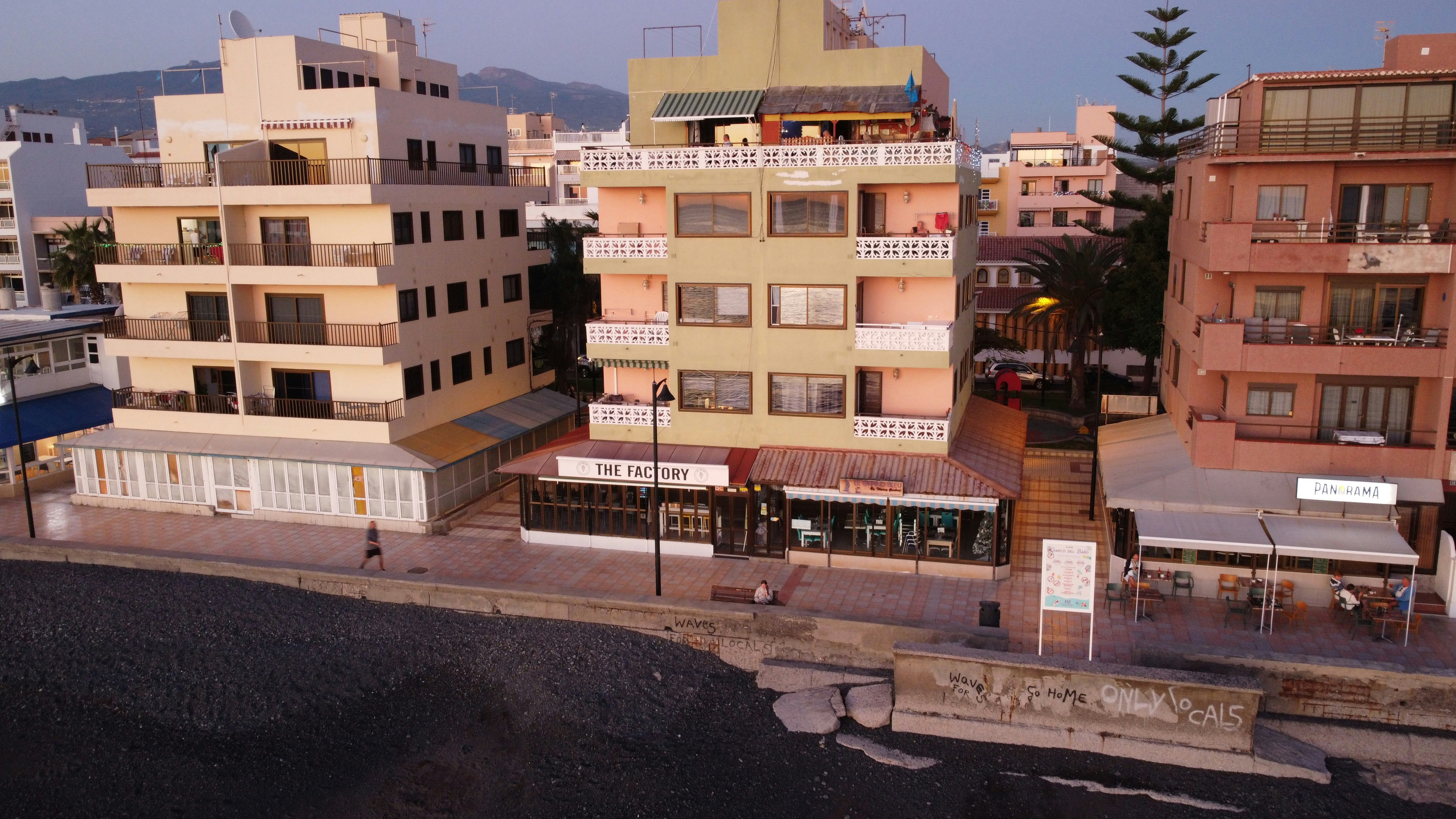 Ampela Houses