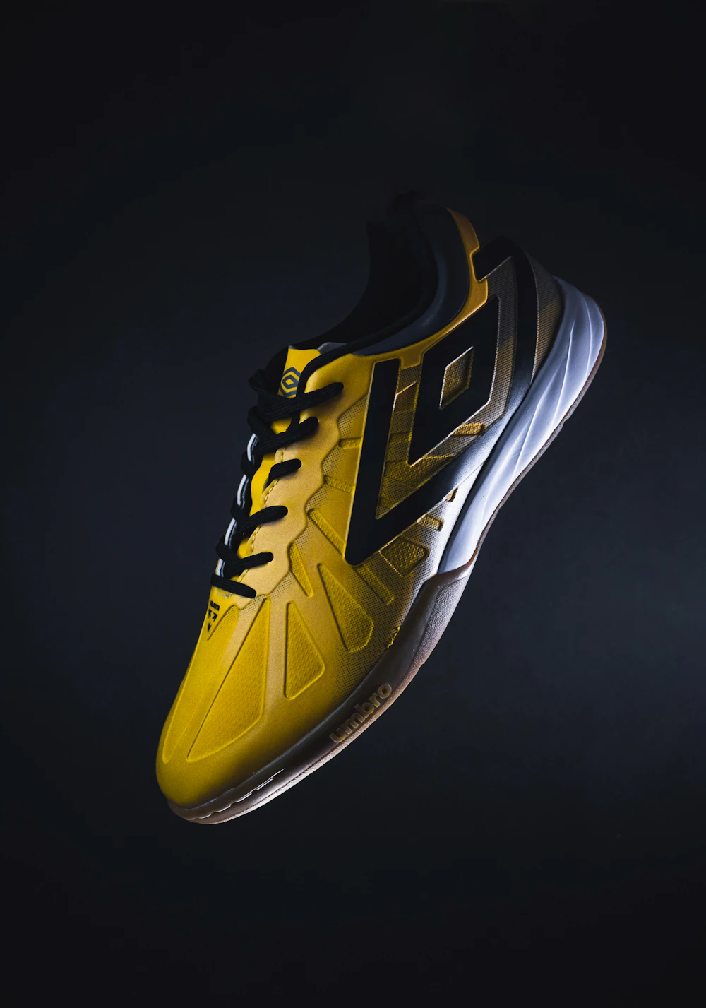 AXIOM-9 shoe