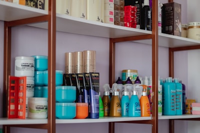 Produtos para cabelos – shampoos, máscaras de hidratação e finalizadores