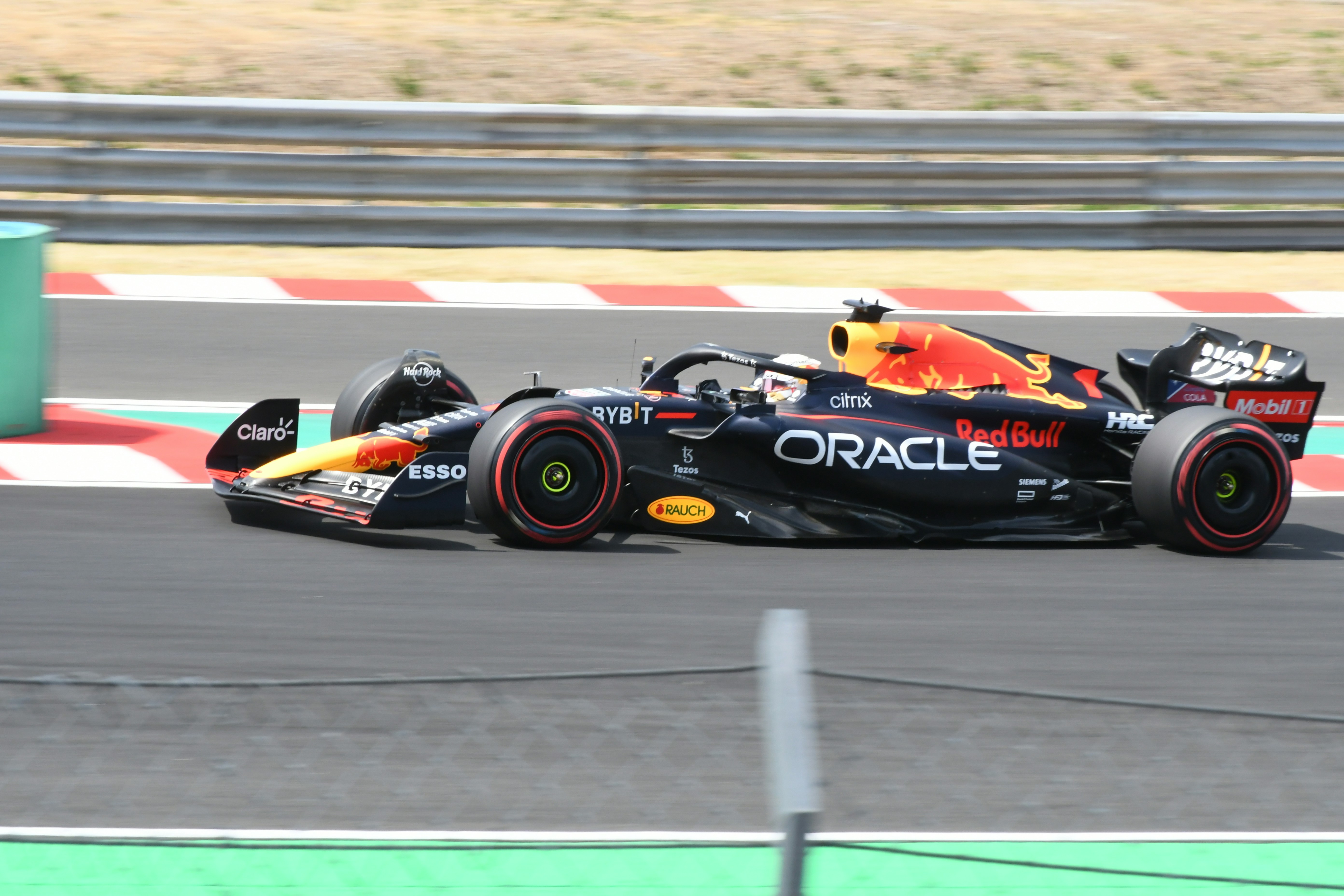 F1 racing photo 3