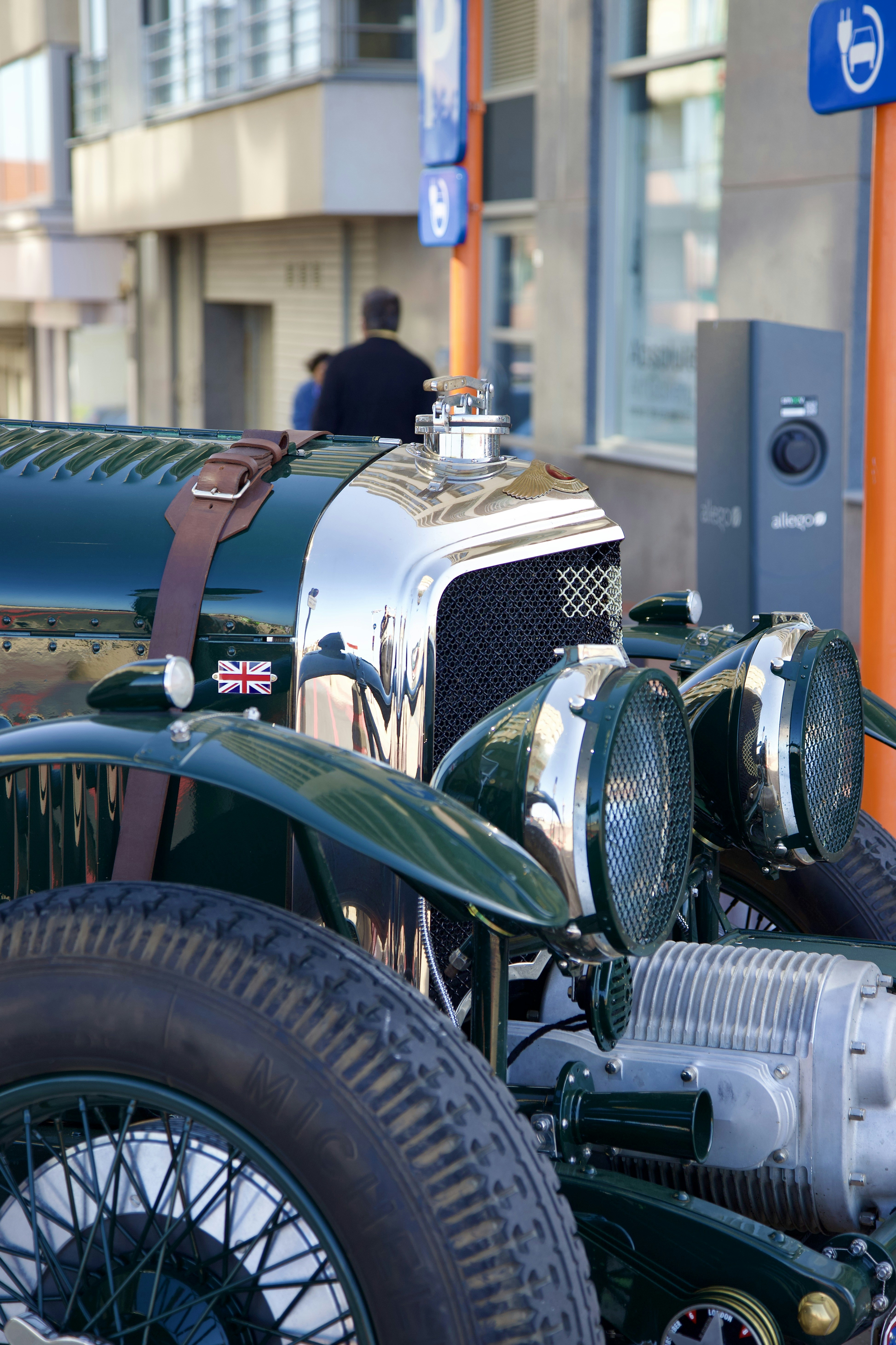 Photo by barons_world_of_classics