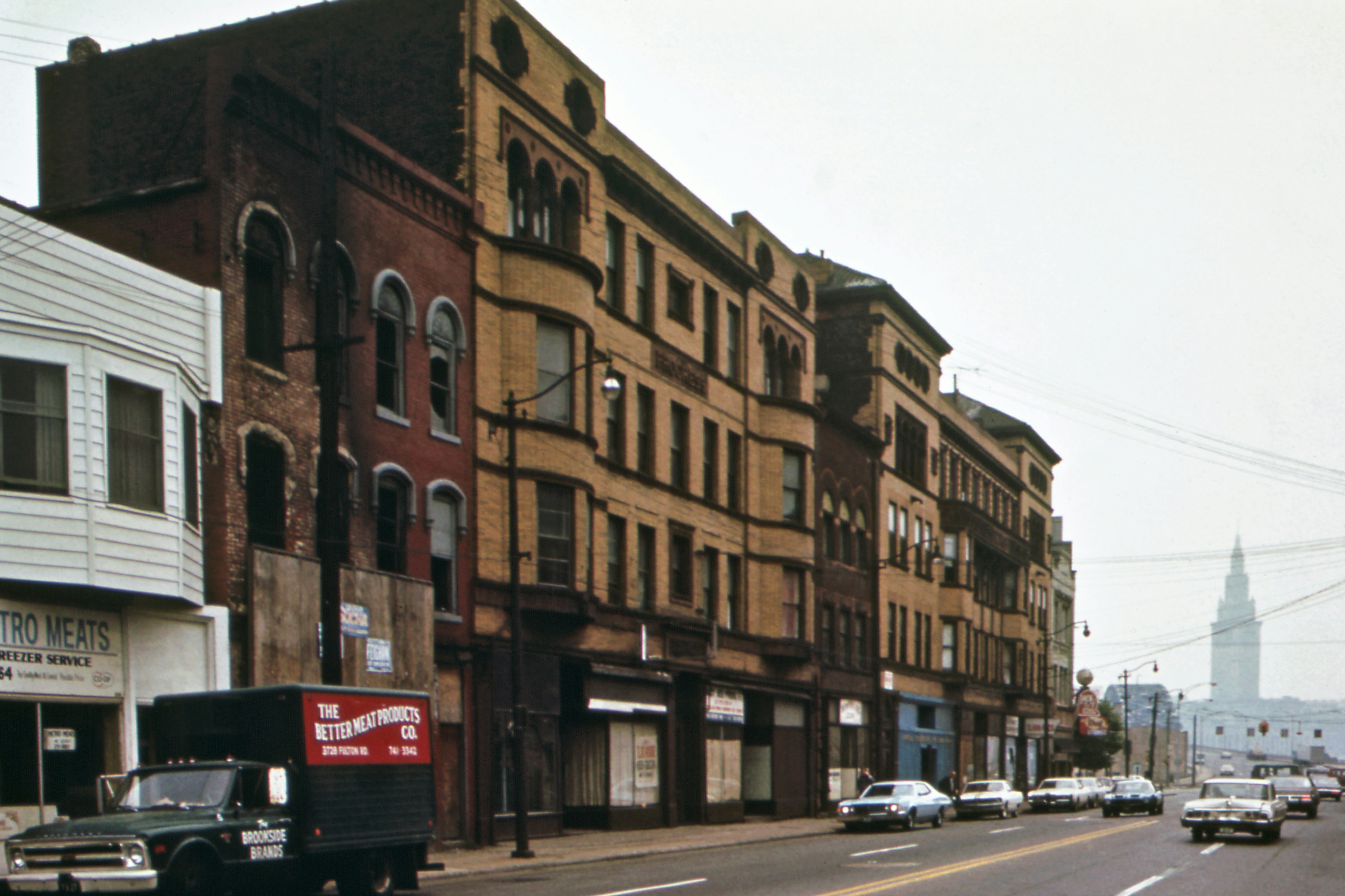 Jul. 1973: Storefront apartments, Detroit Avenue, Cleveland (Frank J. Aleksandrowicz / Documerica)