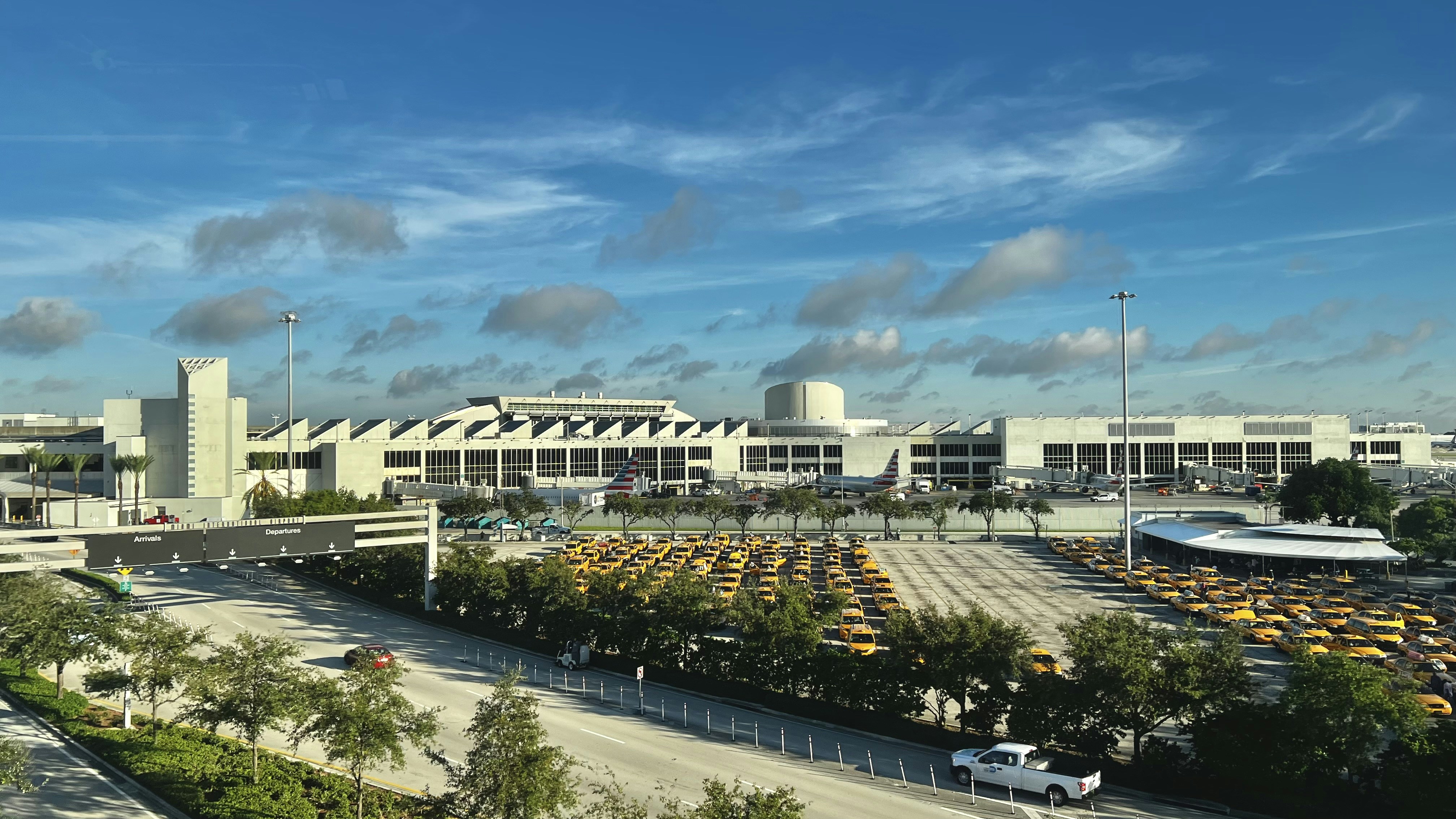 احجز رحلتك الآن