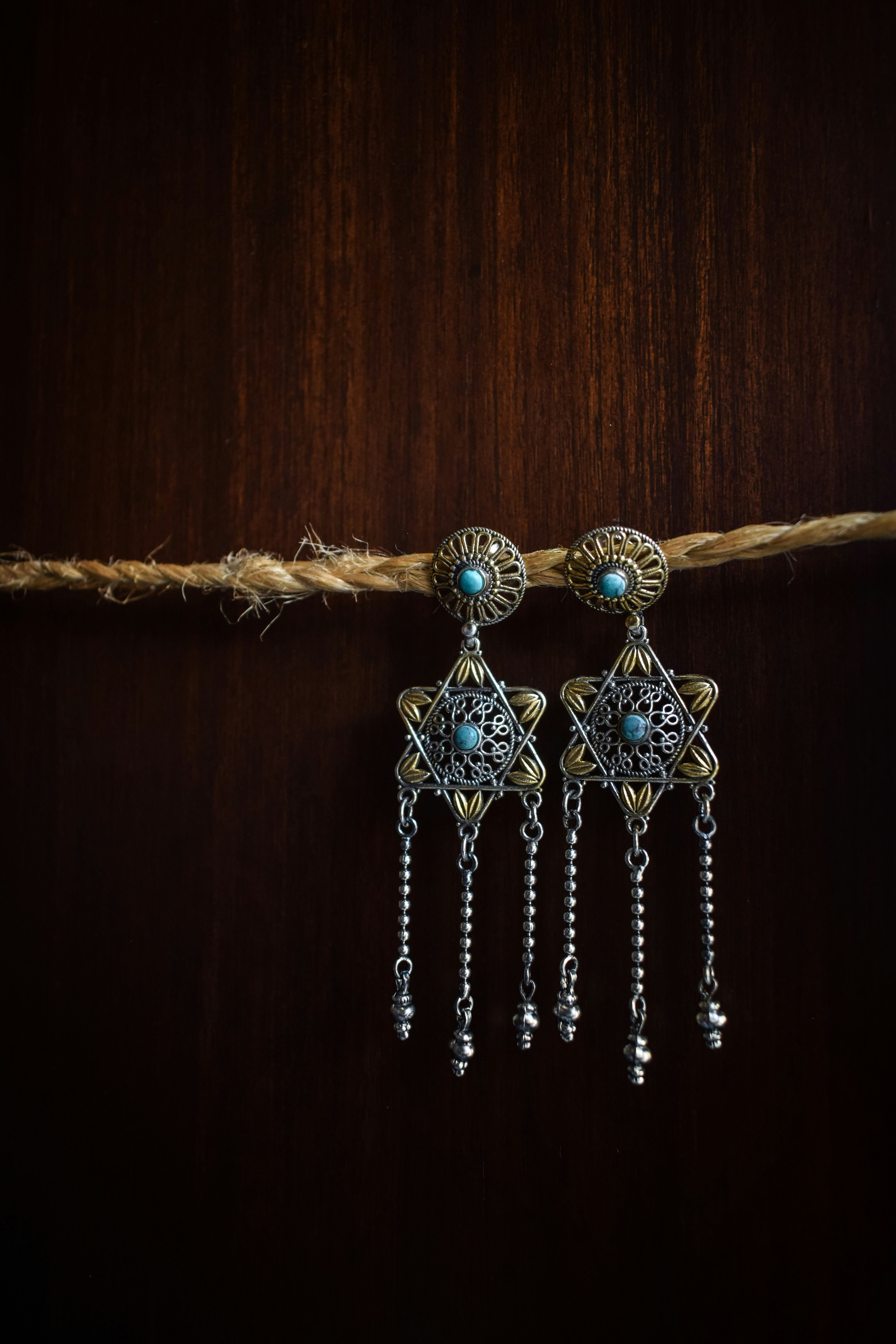 Bijoux artisanaux uniques et élégants