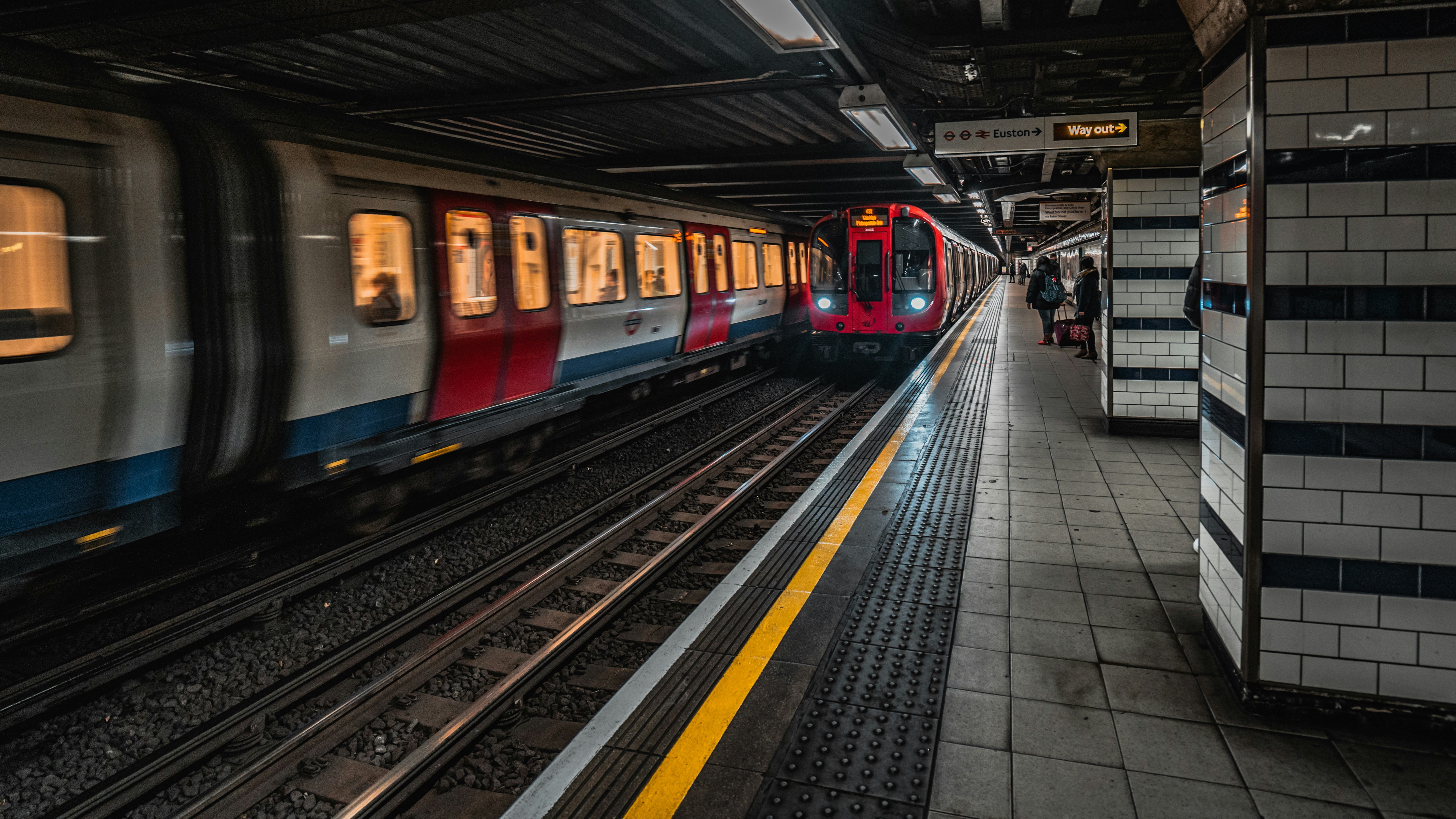 Photo by winstontjia