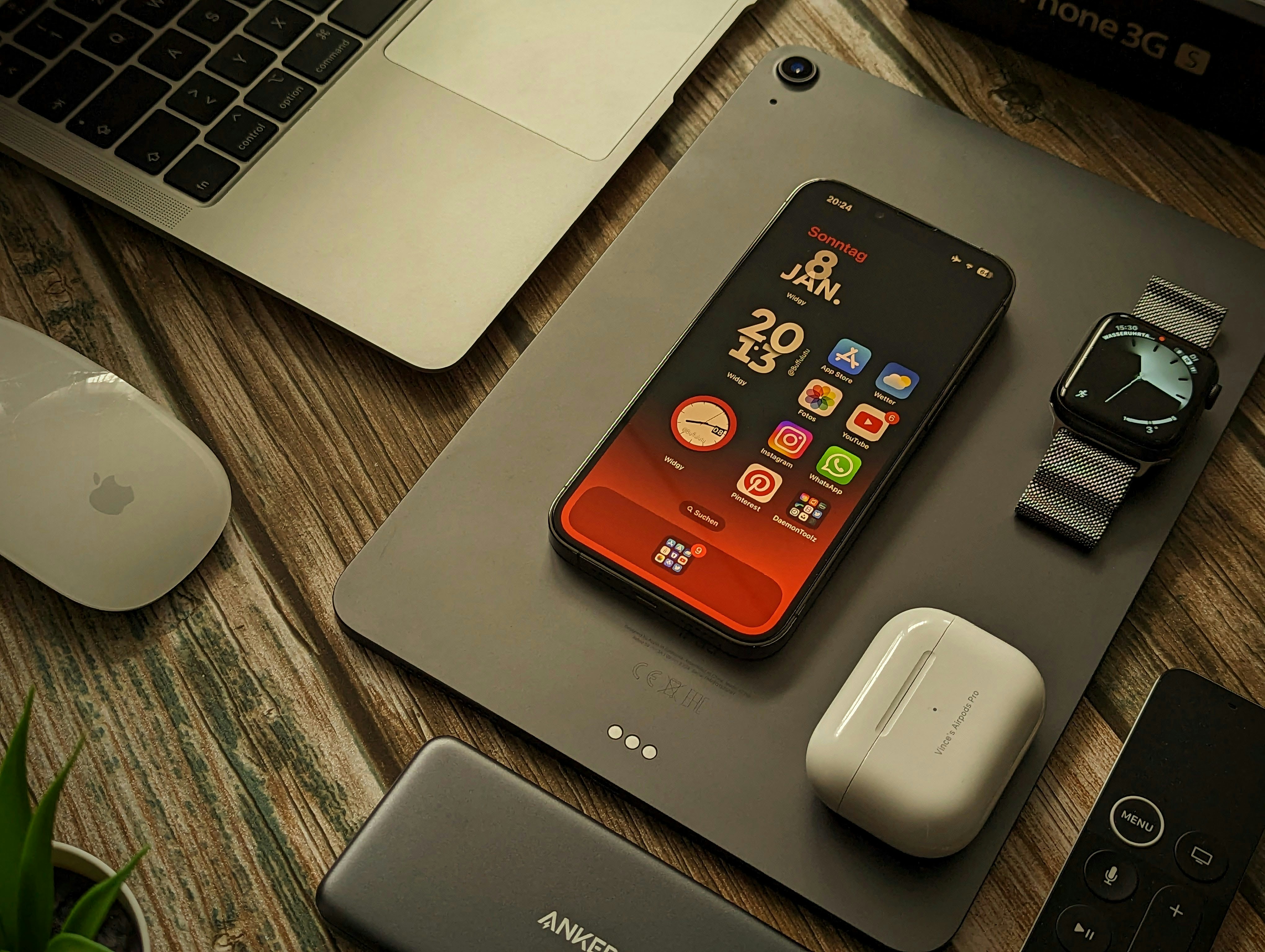 The Best Accessories for Your MacBook in 2025