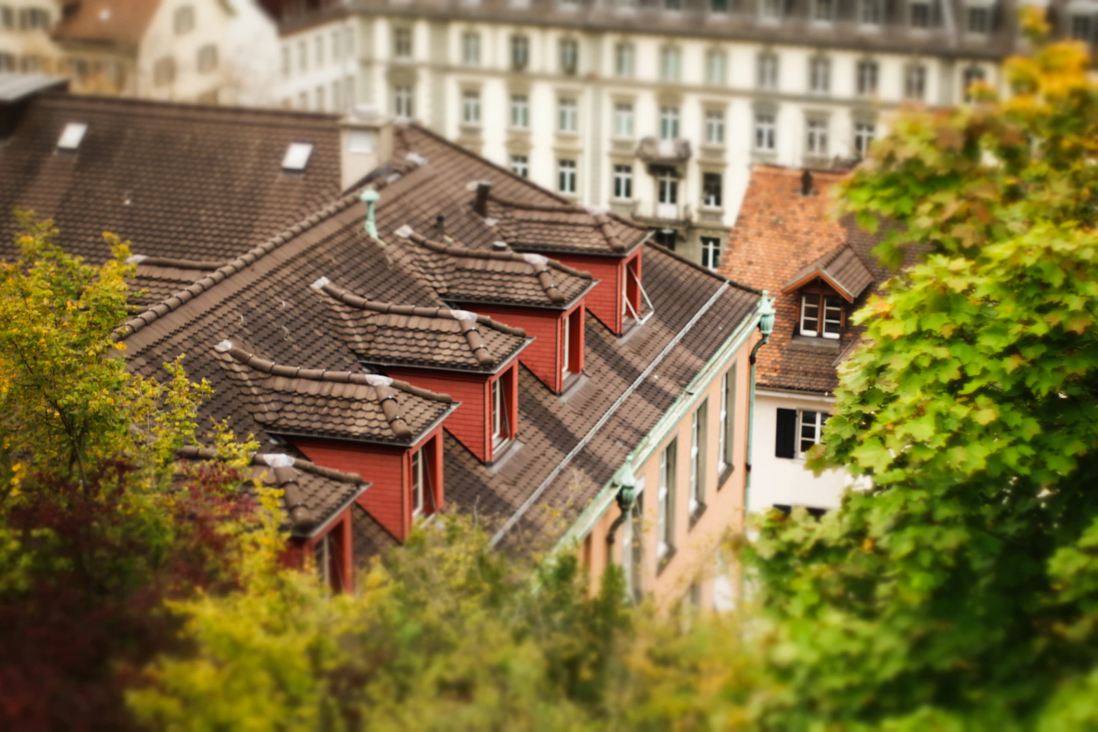 Photo · Yannis Bontempi / Unsplash