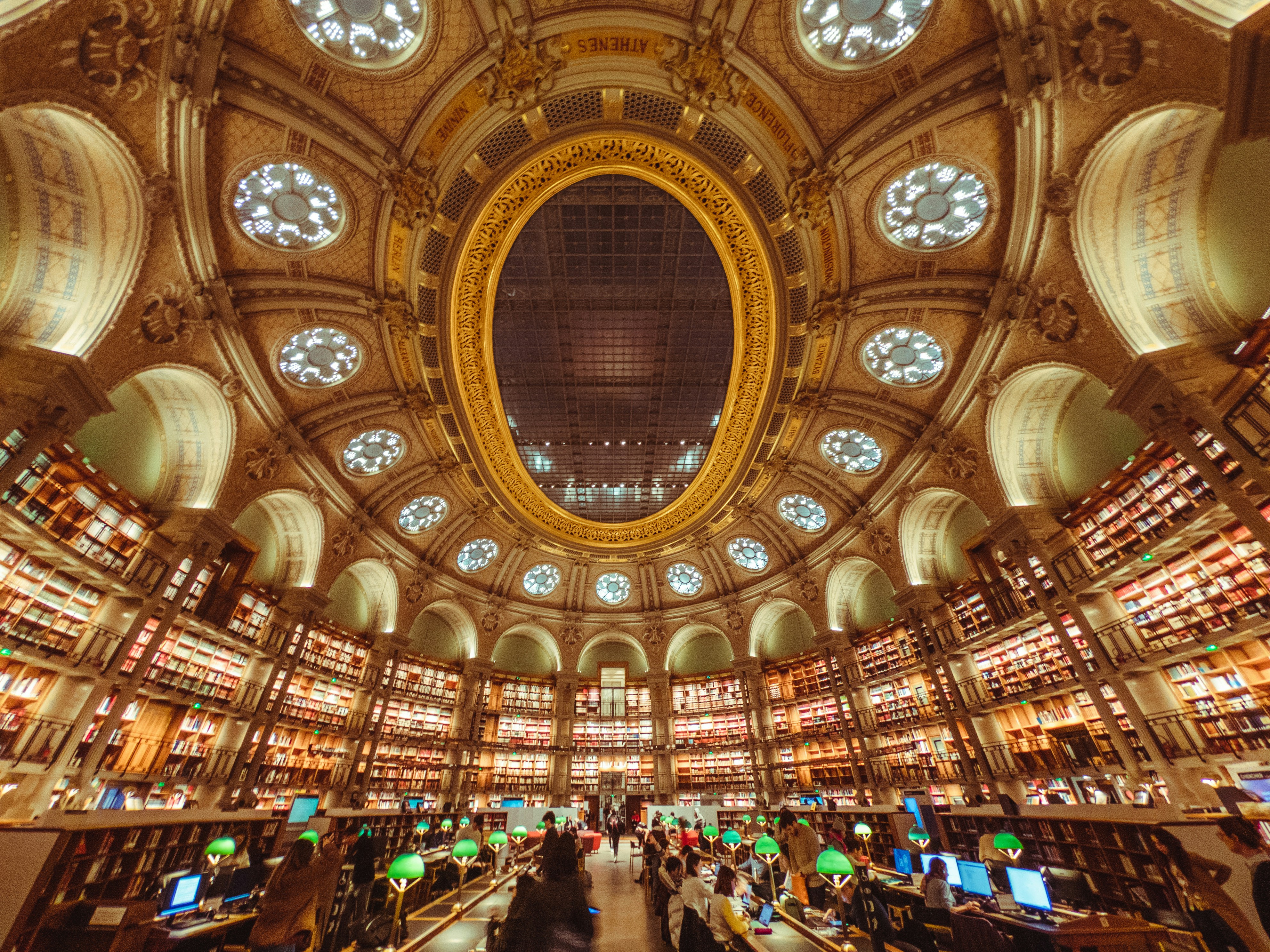 Bibliothèque des littératures policières