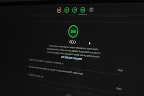 A dark-themed web interface displays an SEO performance score of 100. Multiple indicators at the top show different scores in circular icons. Text below explains the significance of the SEO score and offers additional actions to improve website optimization. A cursor is partially visible.