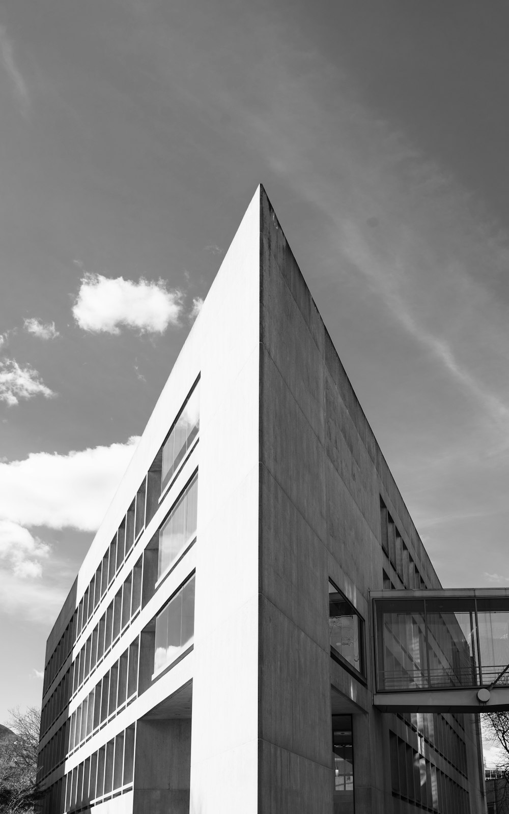 a black and white photo of a building