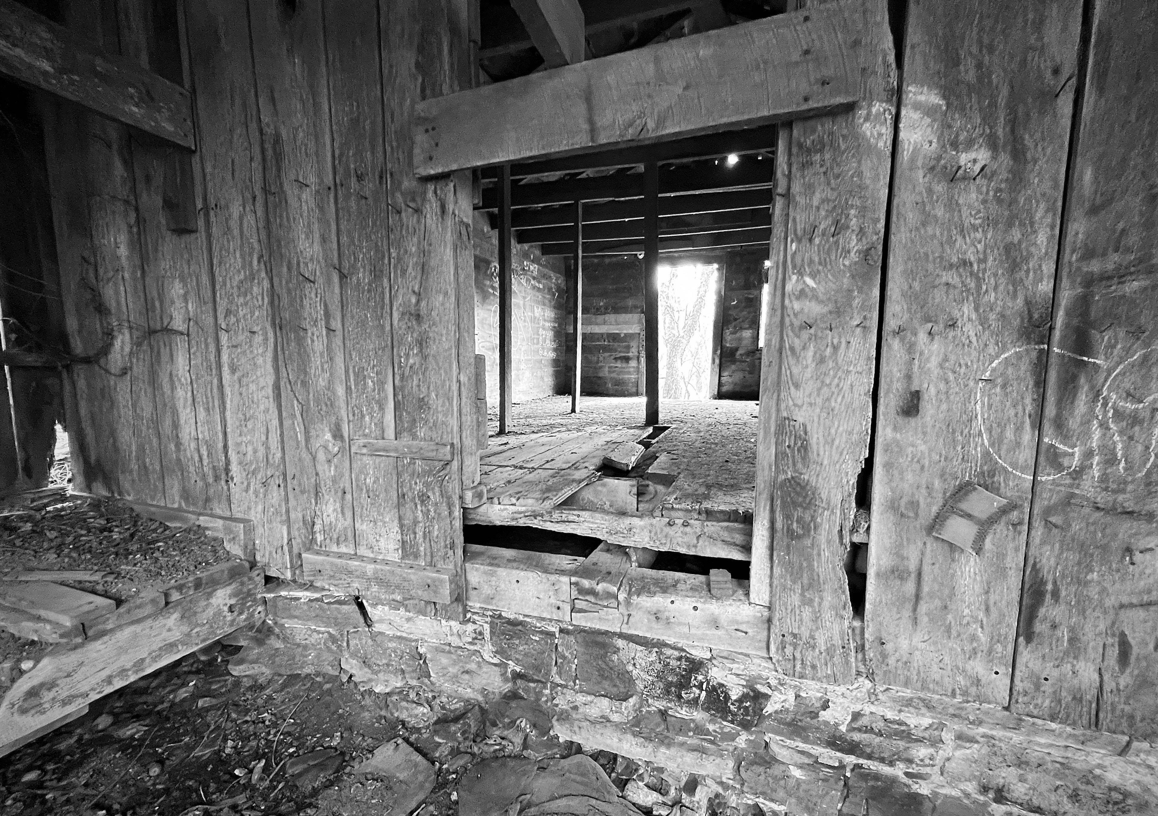 A black and white photo of a run down house photo Free Usa Image on
