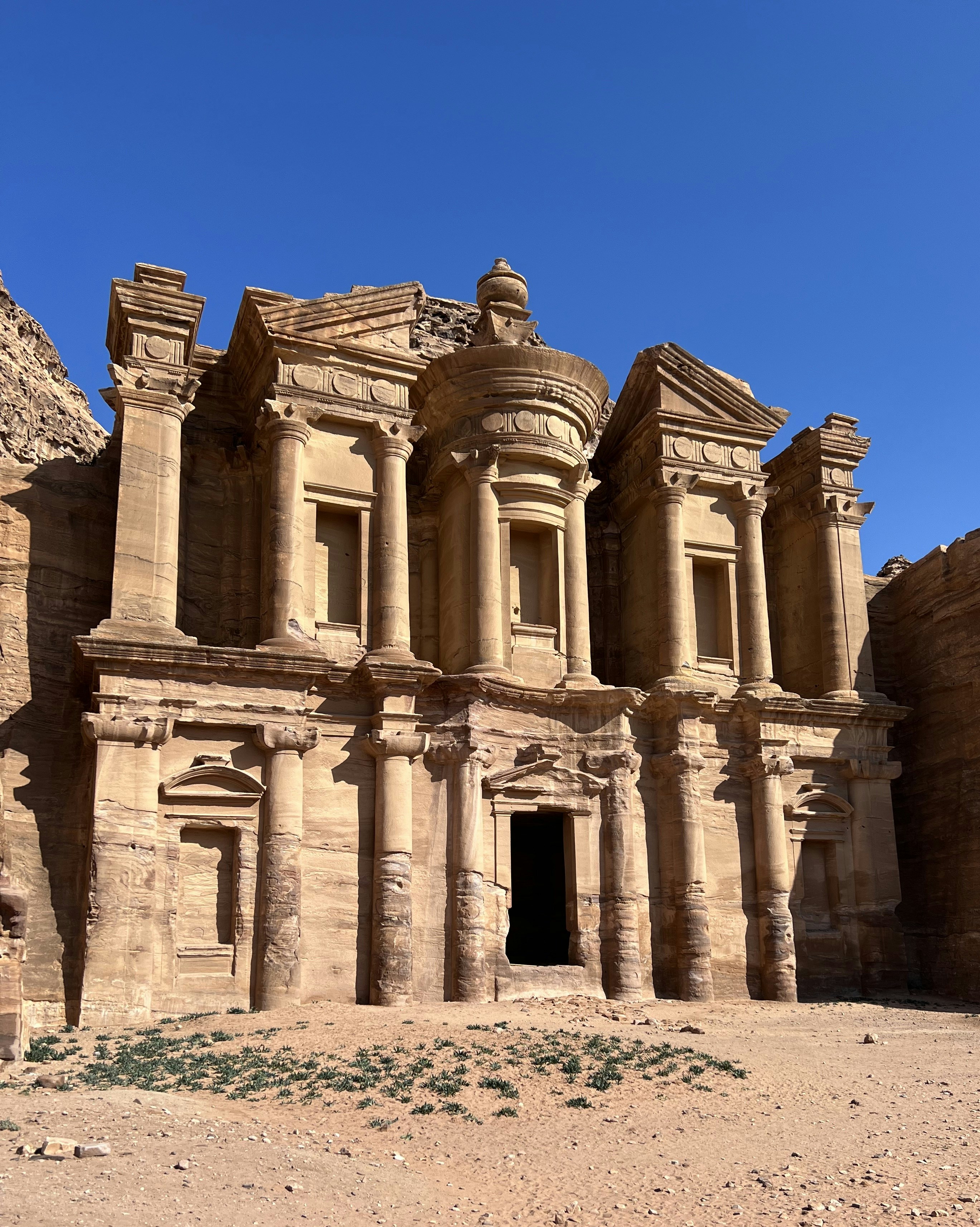 Photo by gregorionuti