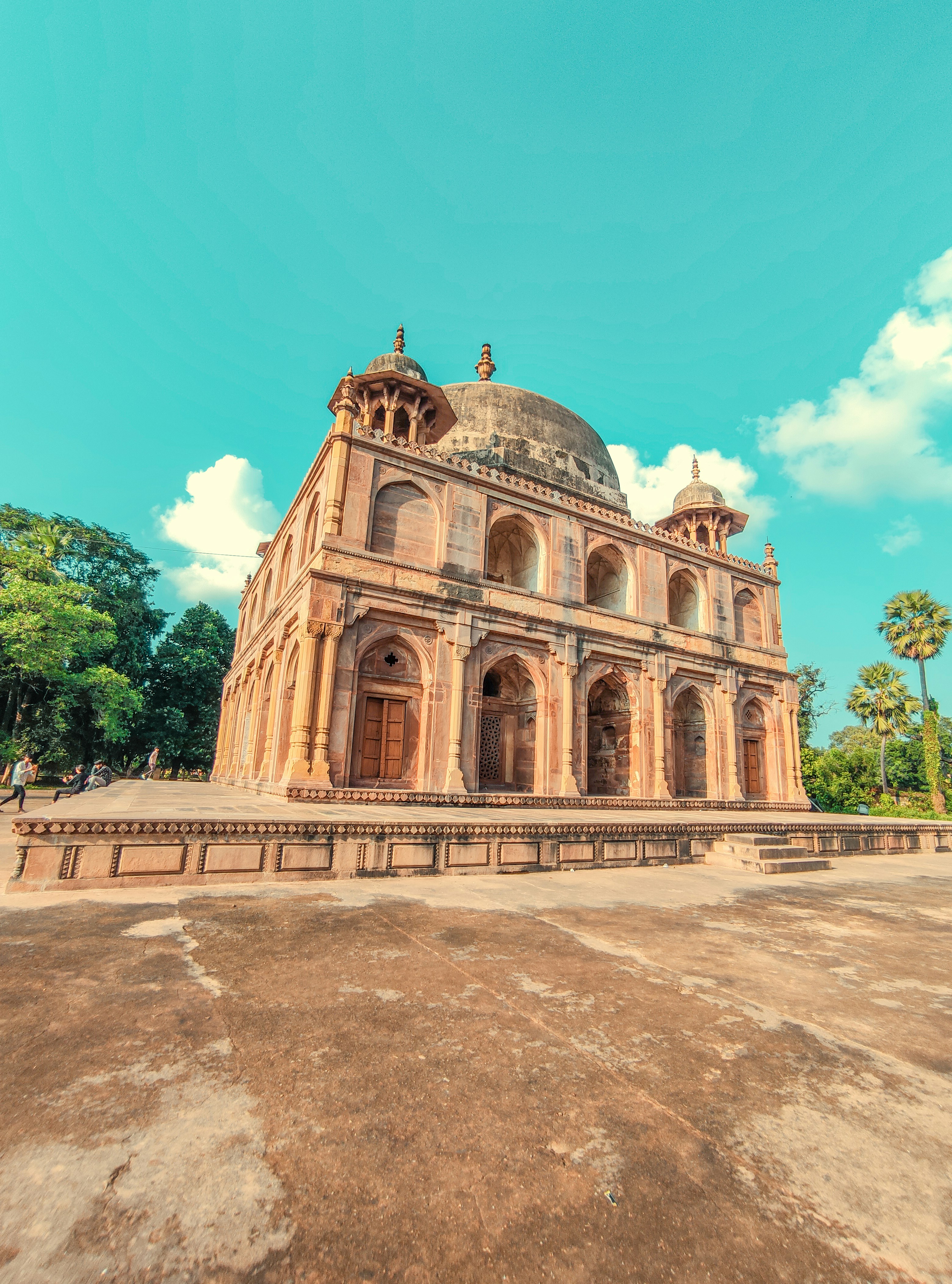 a large building with a dome on top of it