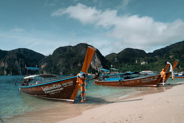 Koh Phi Phi Travel Guide: Insider Tips and Recommendations