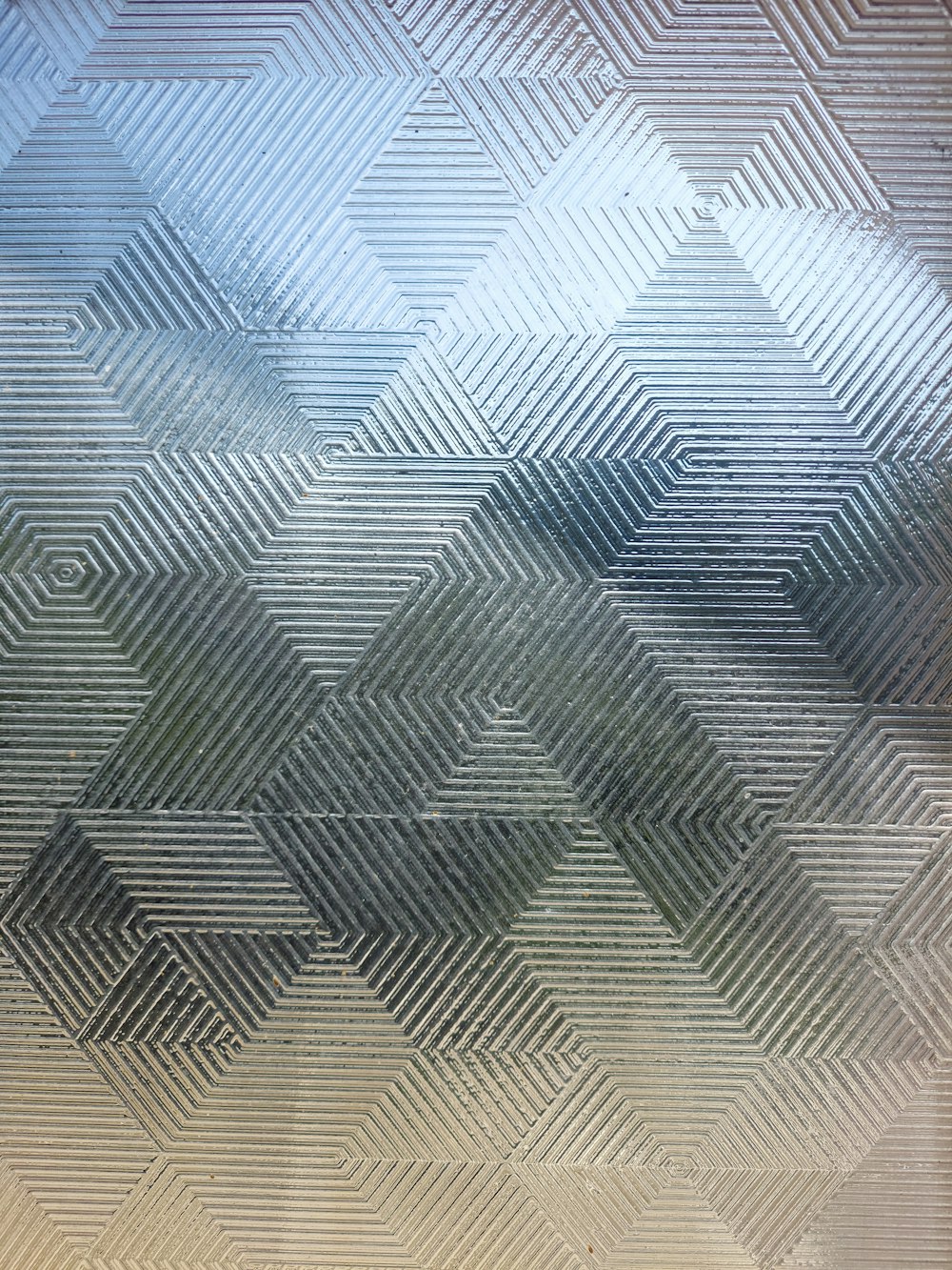 창에 다이아몬드 패턴의 흐릿한 이미지