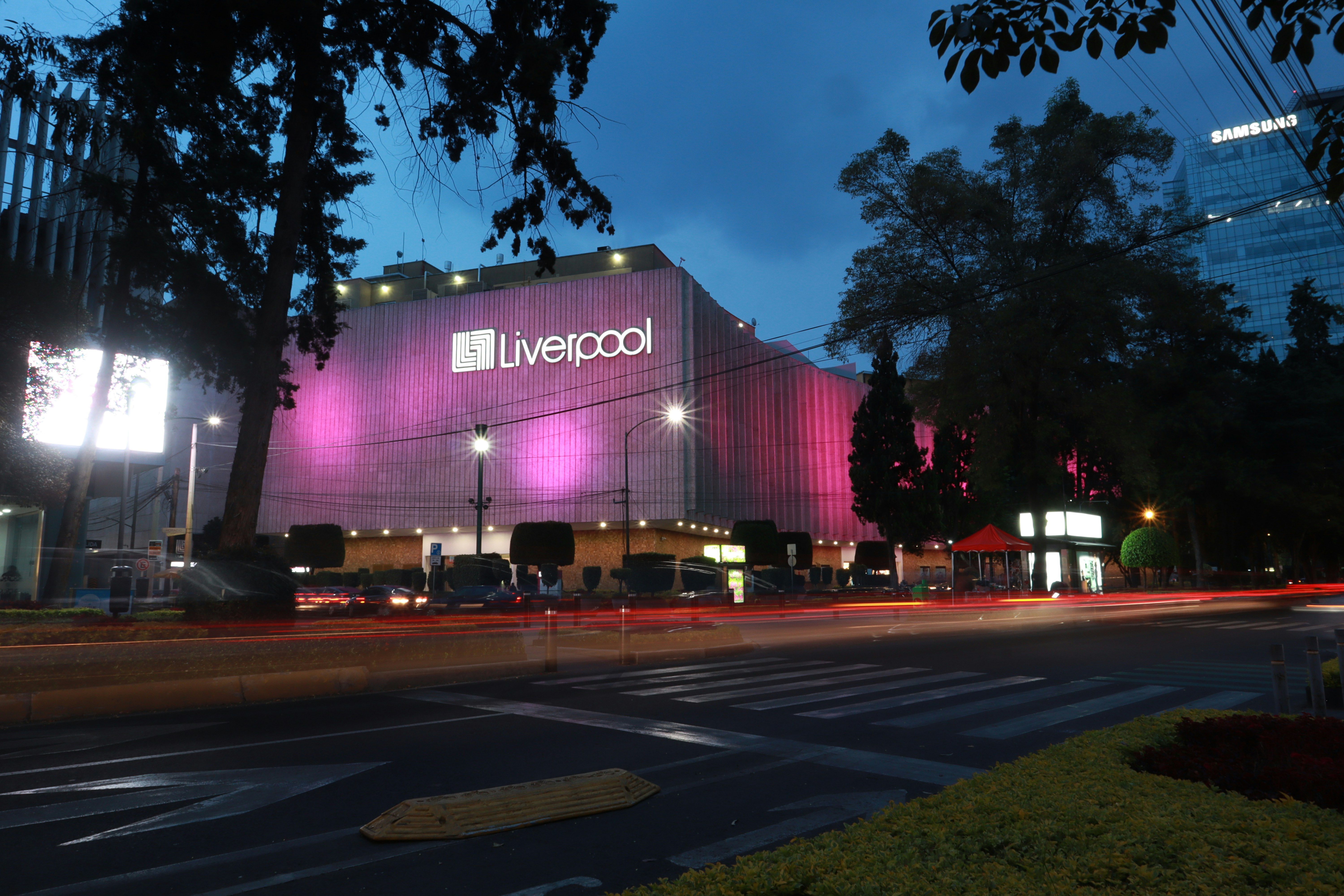 Liverpool in Crisis: Manager Arne Slot Under Pressure