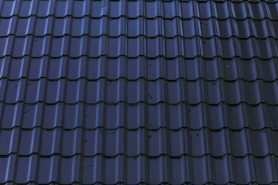 a close up of a roof with a blue tint