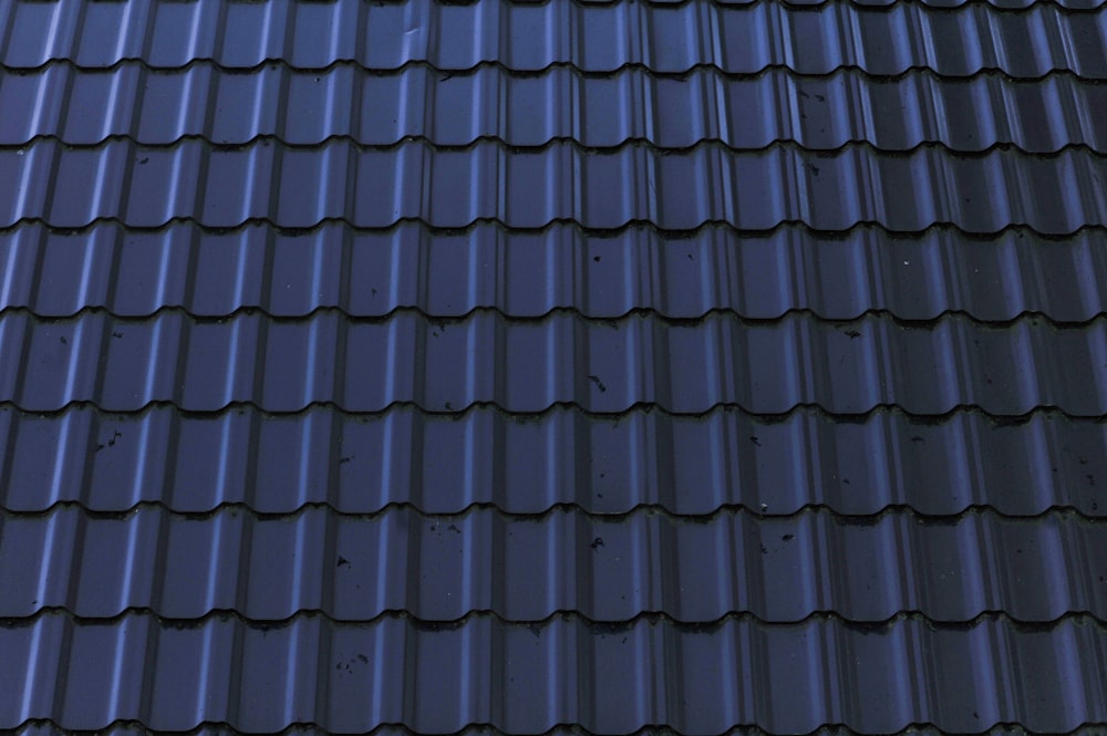 a close up of a roof with a blue tint