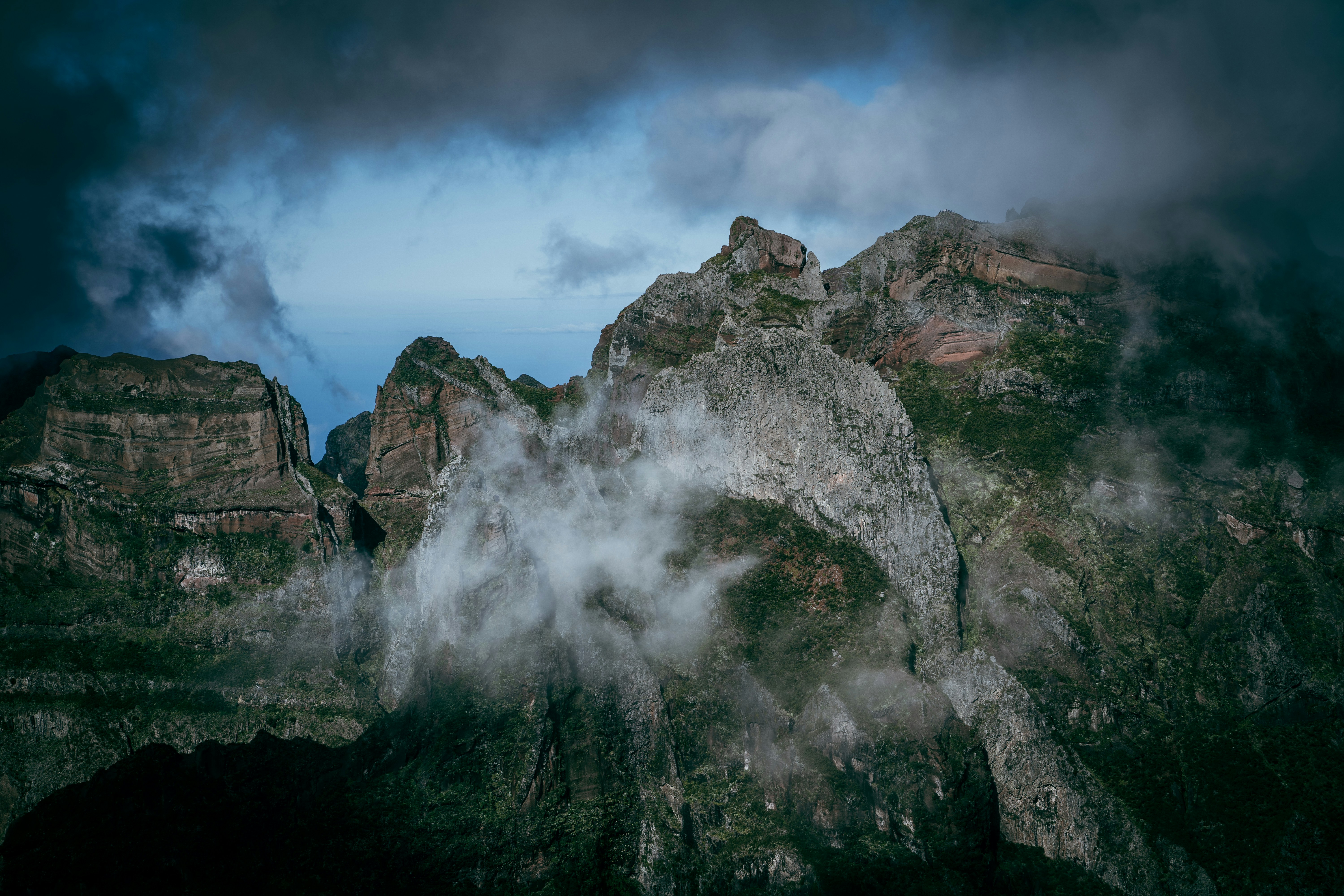 Photo by artemioz
