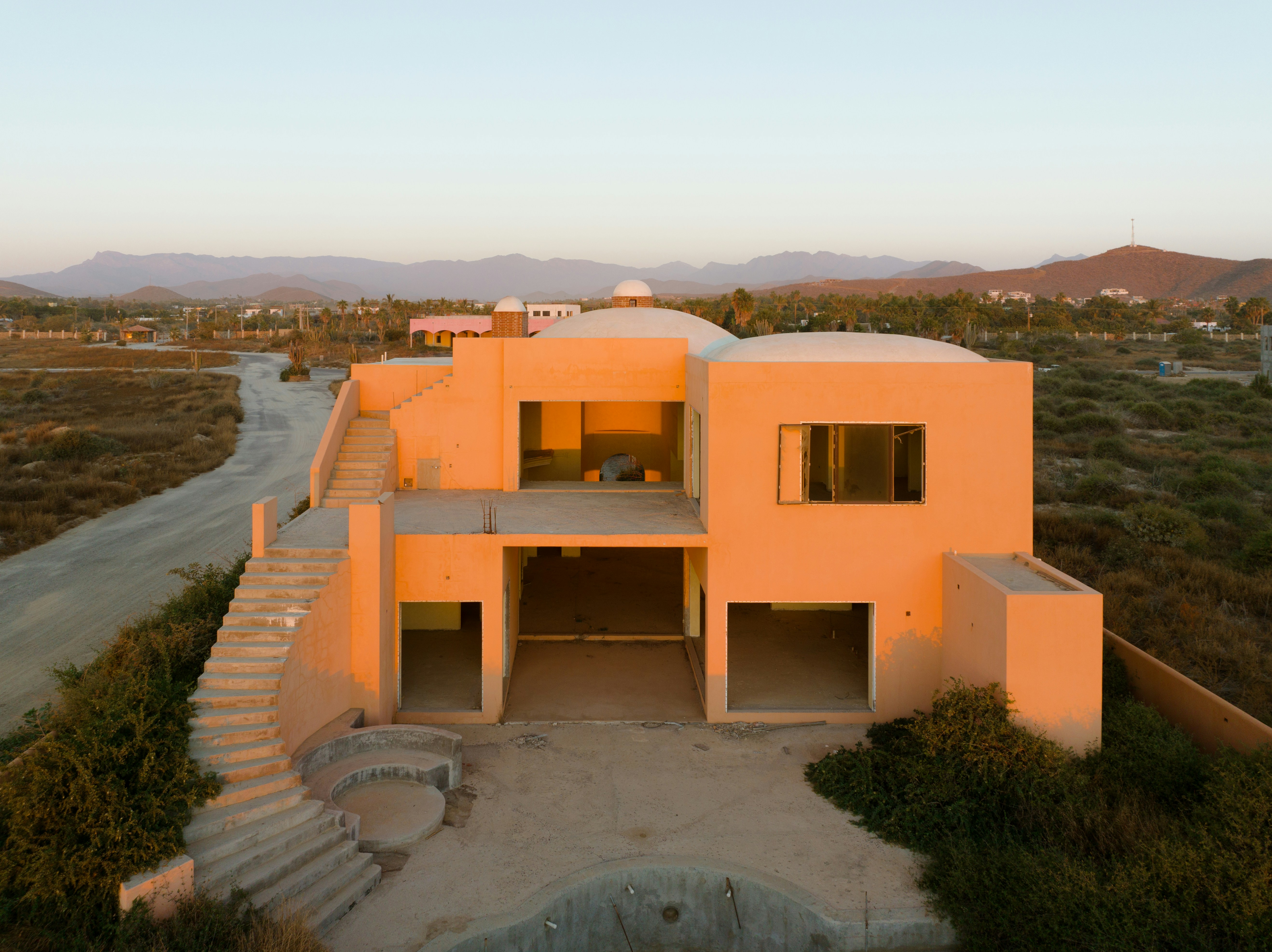 Amber Heard's Yucca Valley desert home exterior - amber heard net worth