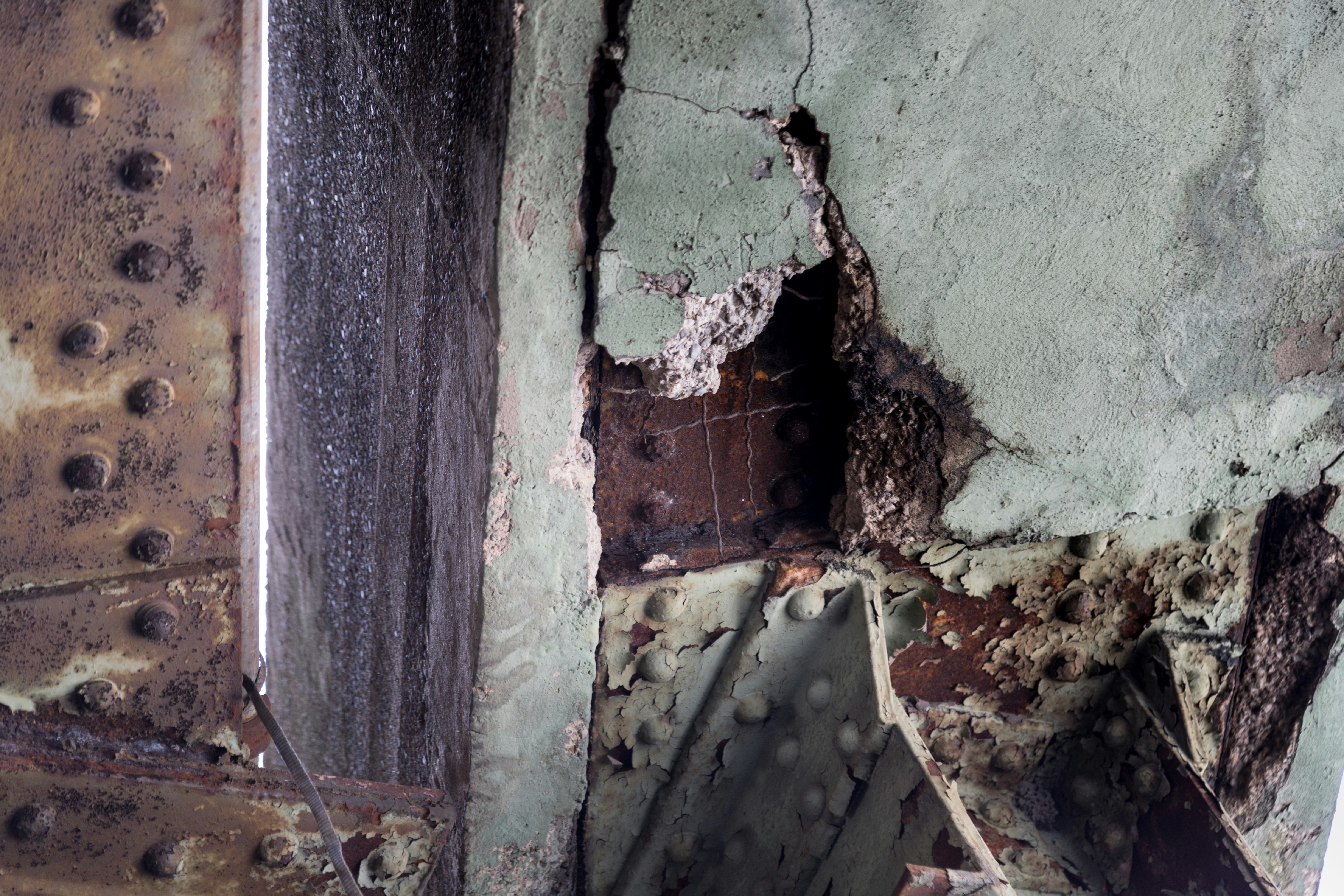 Understanding Anti-Corrosion Coating Systems for Steel Structures: Layering Primer, Mid-Coat, and Topcoat