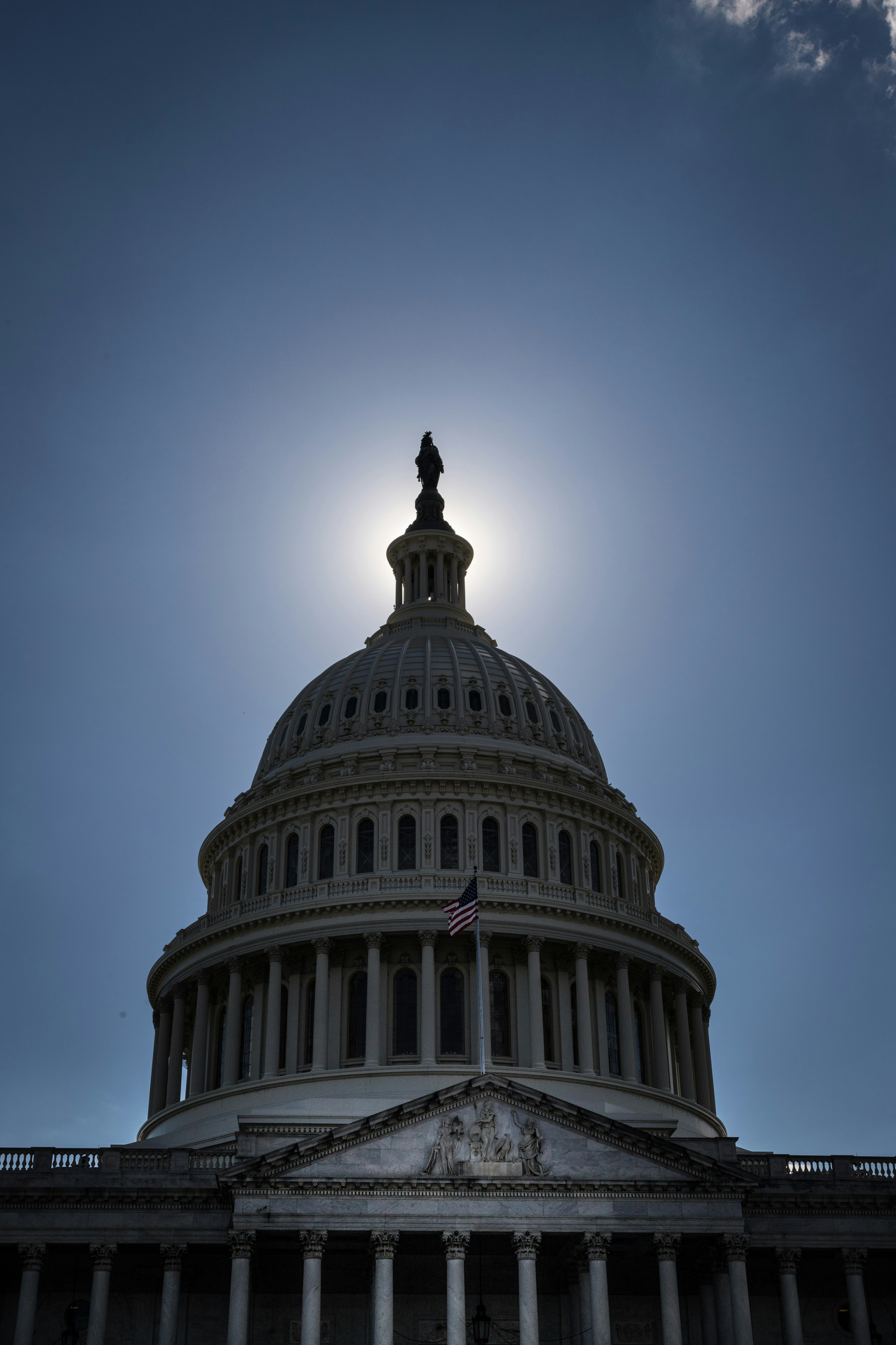 the dome of the united states capitol building