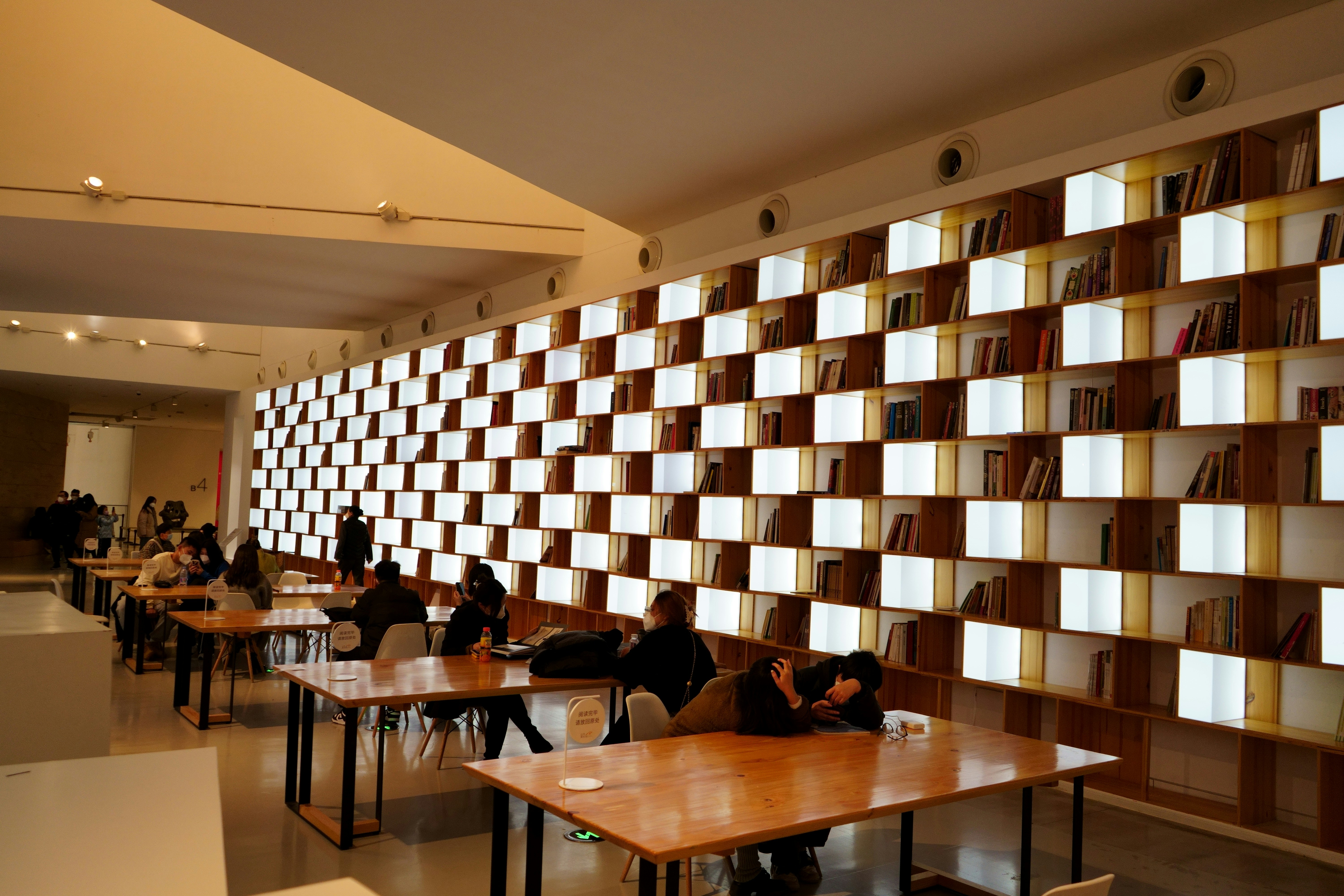 4 WPC Wall Panels Benefits for DIY Interior Projects