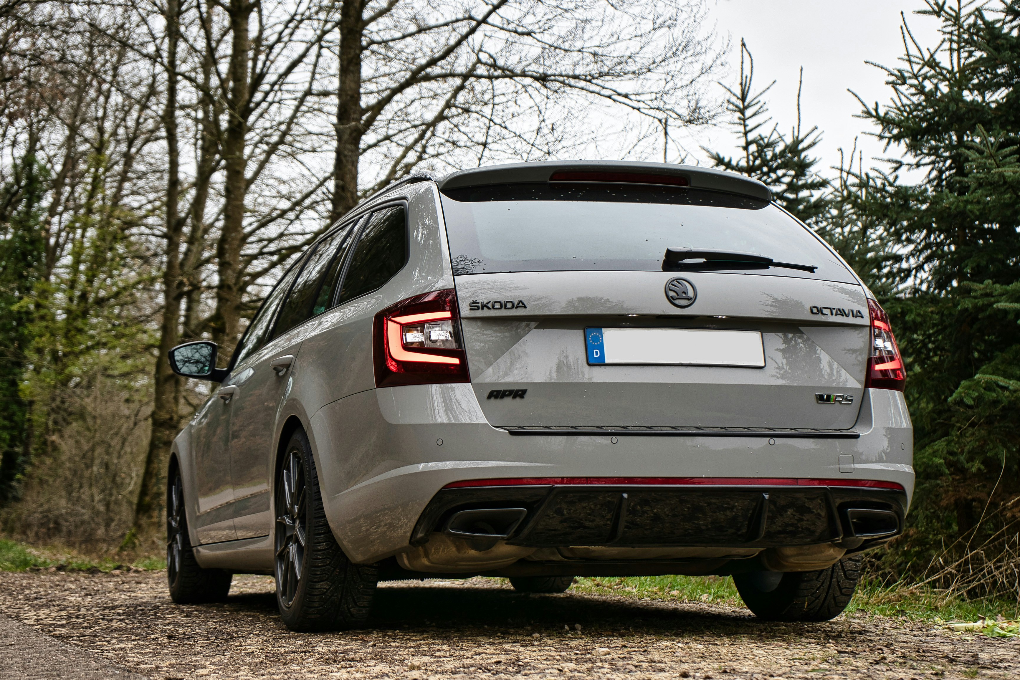 Photo by simonrathgebluftaufnahmen