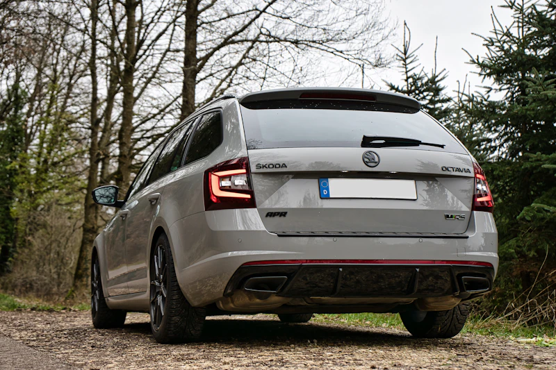 Skoda Octavia shock absorber replacement at CF3 Cardiff — taxi fleet suspension repair
