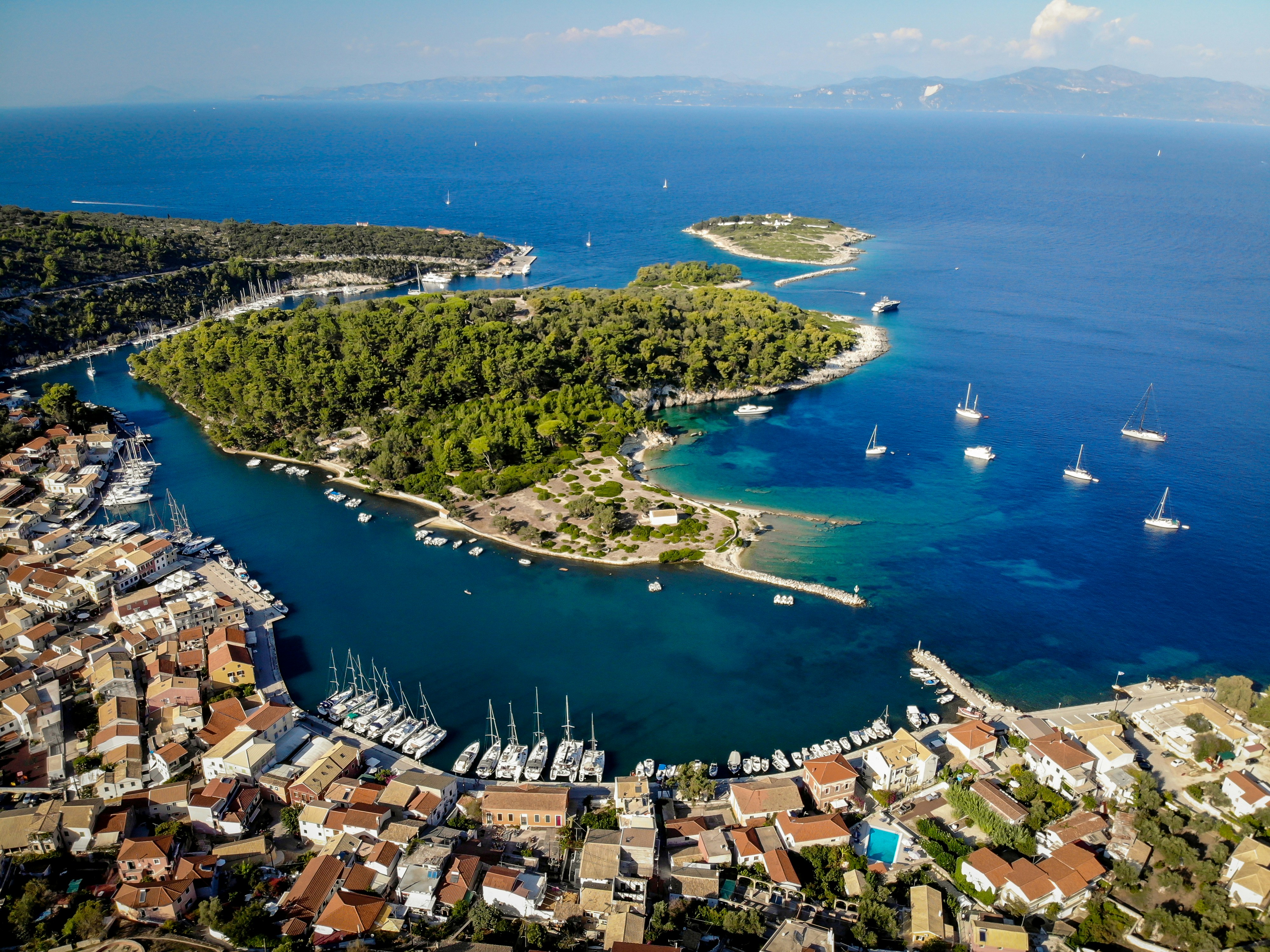 Photo by ulixcreative