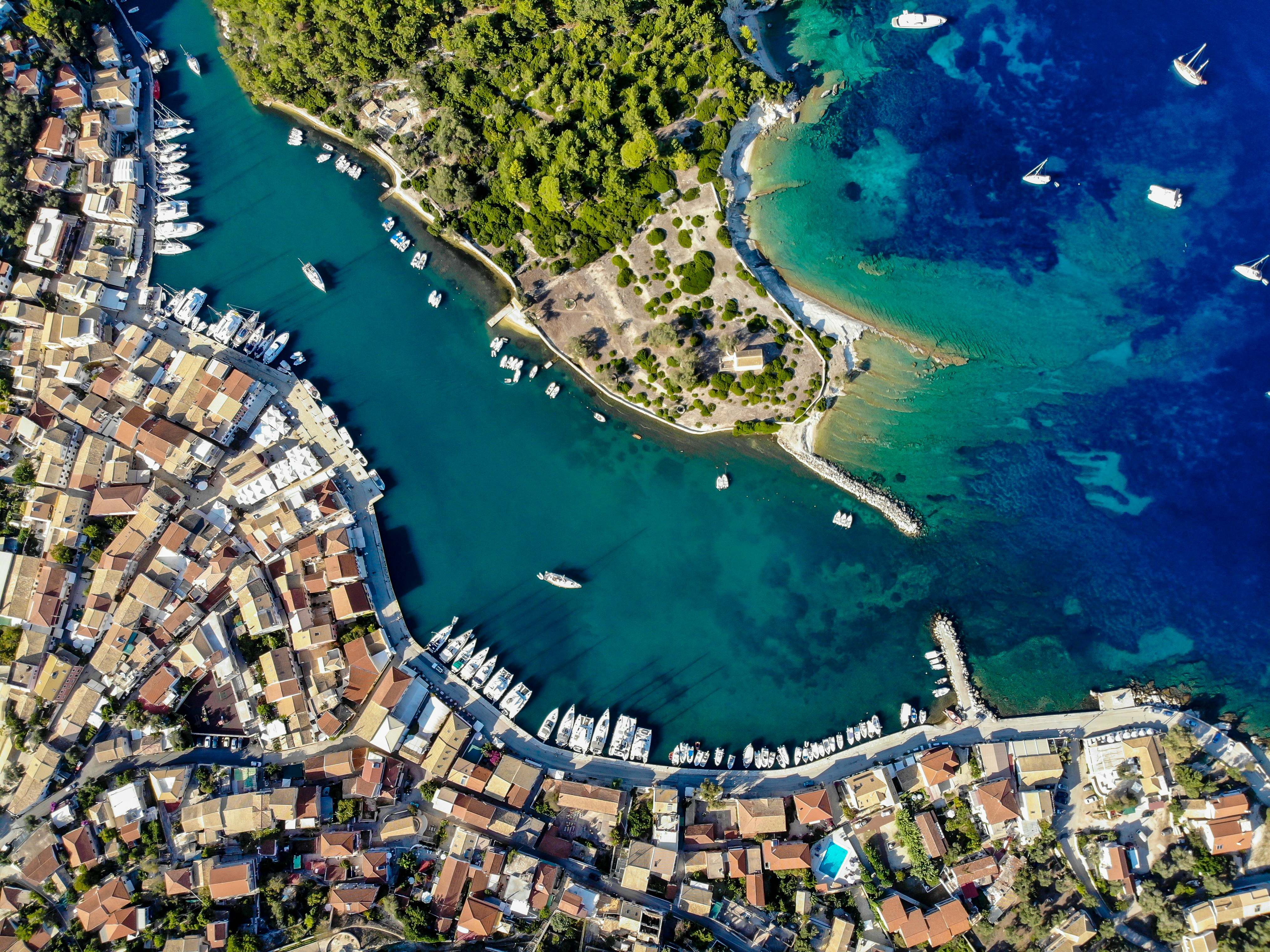 Photo by ulixcreative