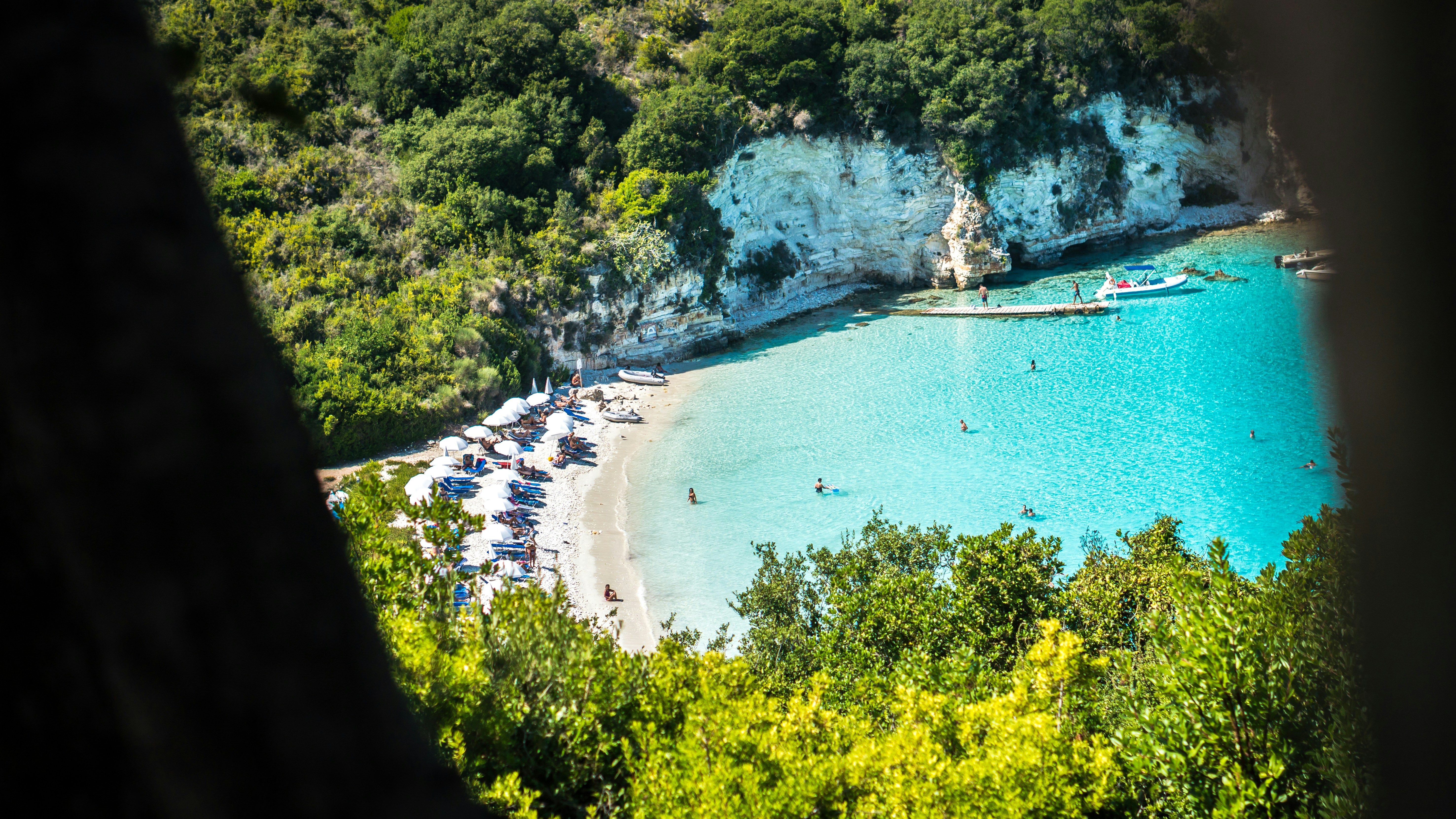 Photo by ulixcreative