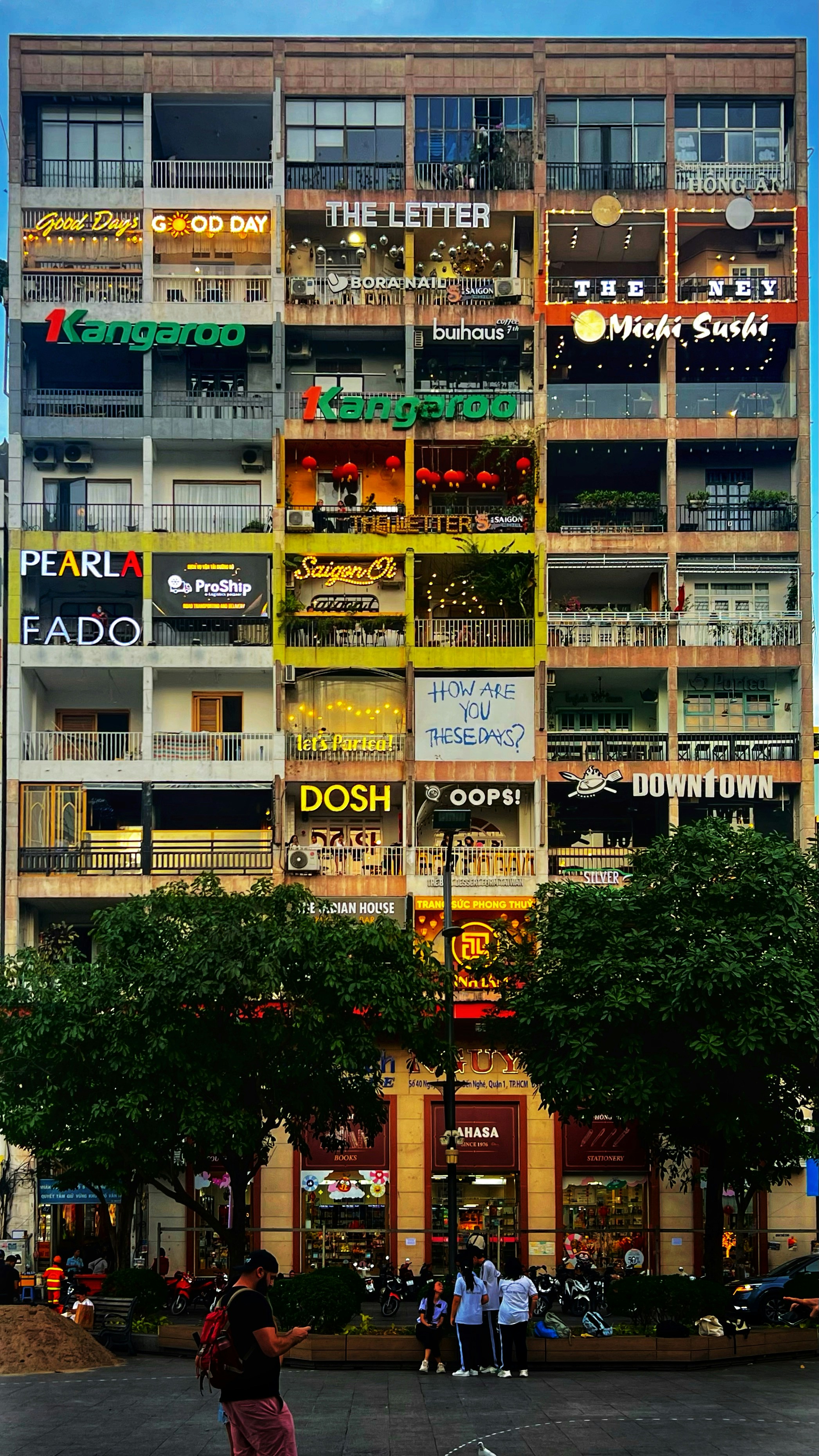 Giải pháp Chiếu sáng Đô thị & Trang trí Quảng cáo