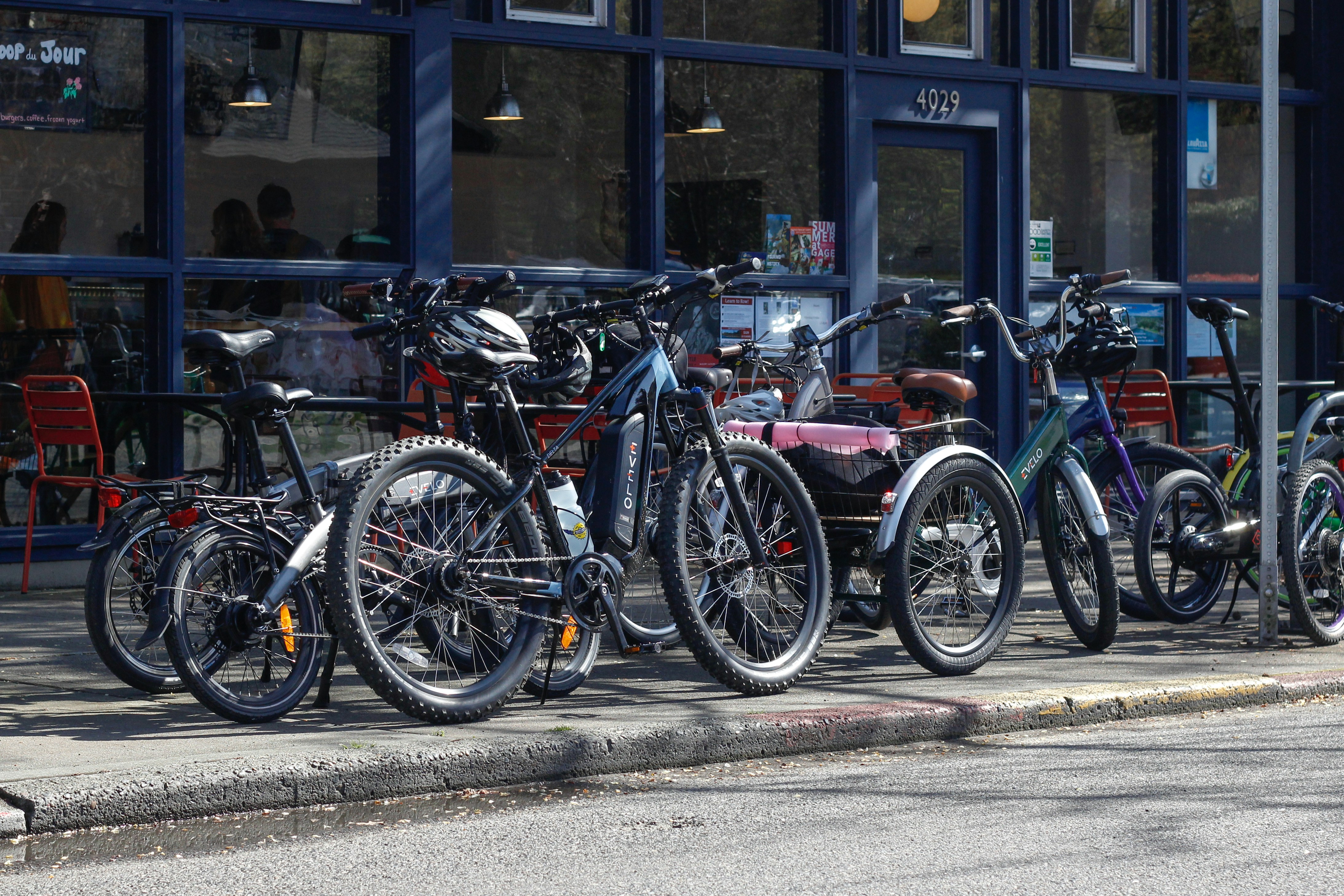 Photo by eveloelectricbikes